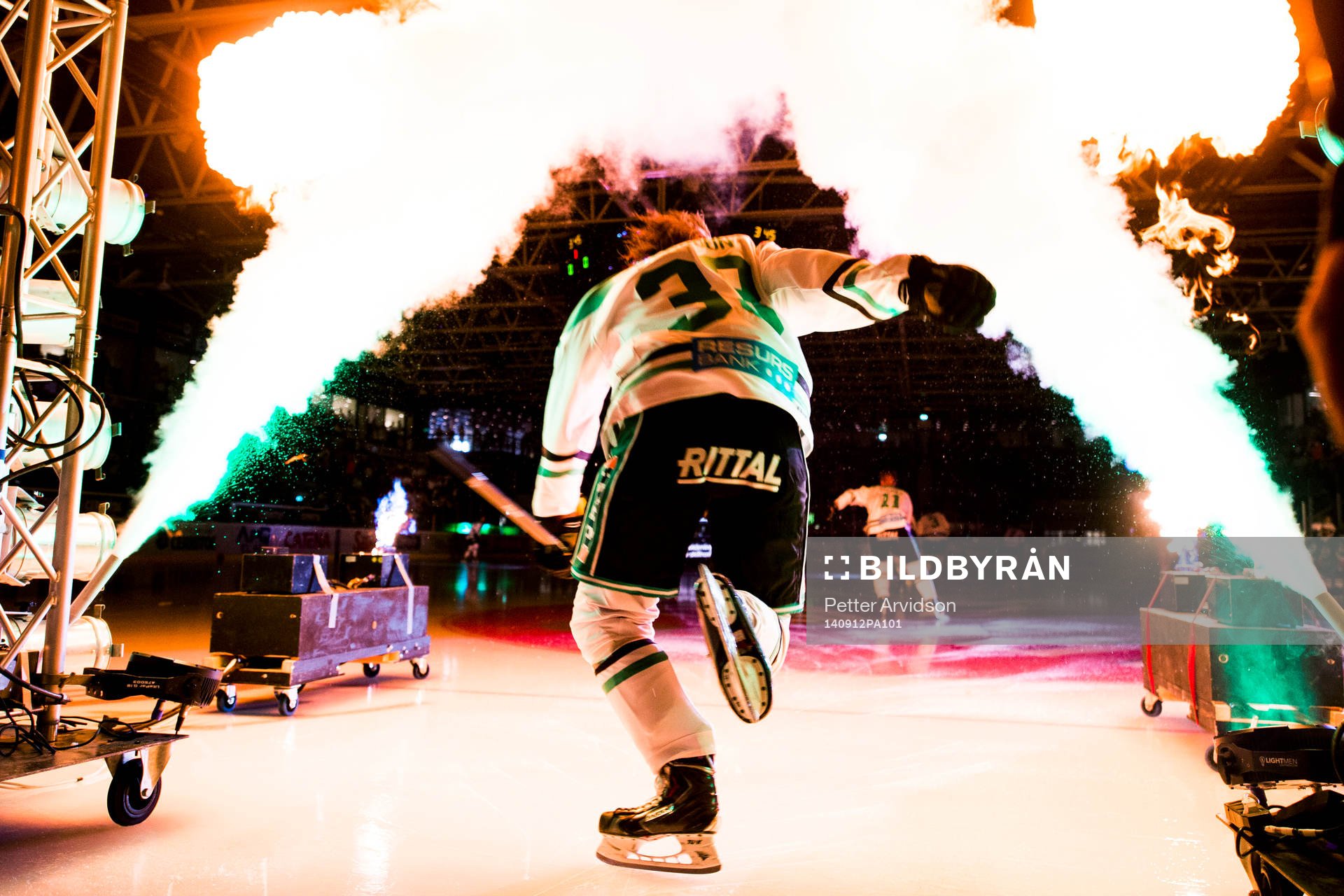 Rögles Niklas Hansson gör entré