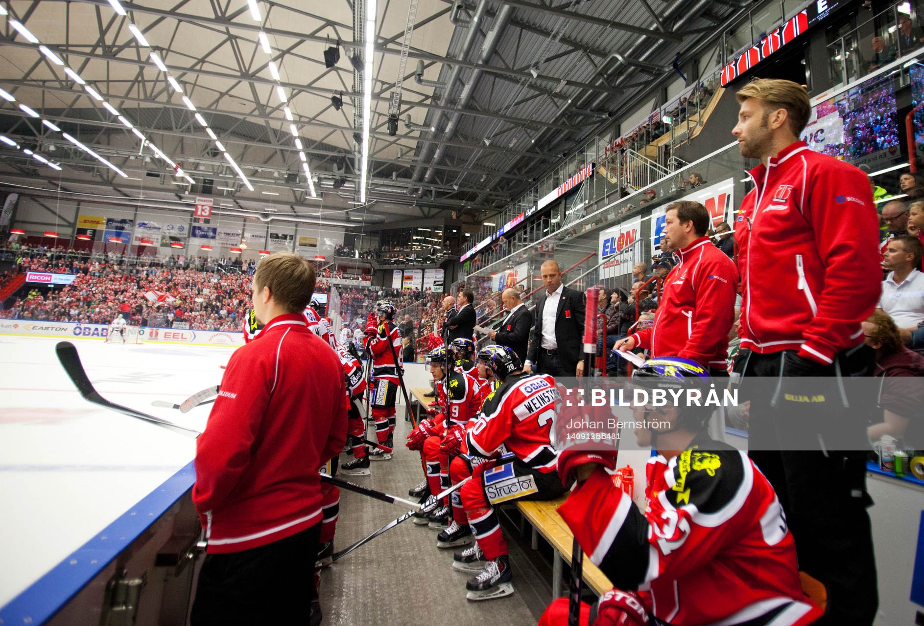 Örebros avytarbås med tränare Kent Johansson, Johan