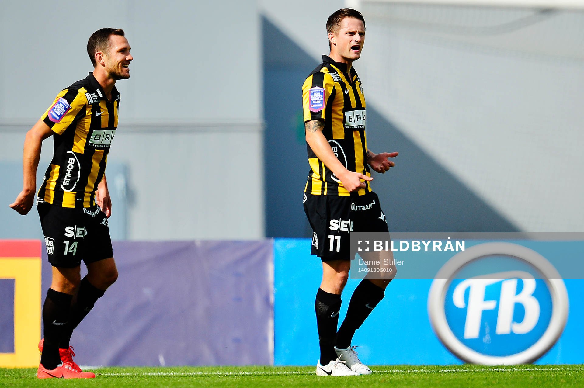 Häckens Gunnar Heidar Torvaldsson (th) gör 2-1 och