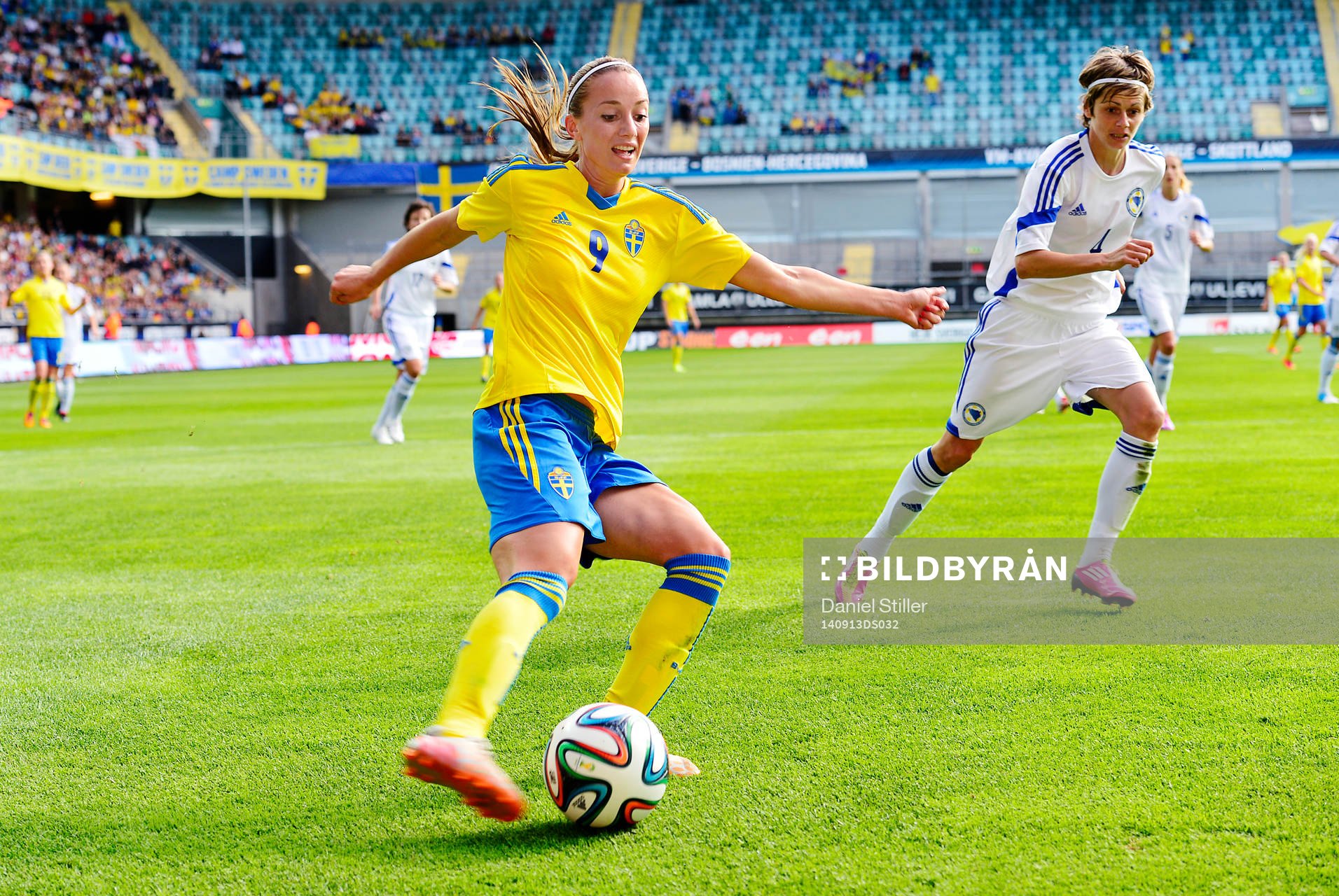 Sveriges Kosovare Asllani