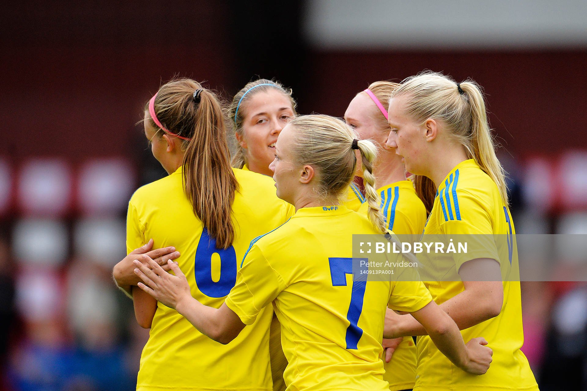Sveriges spelare jublar