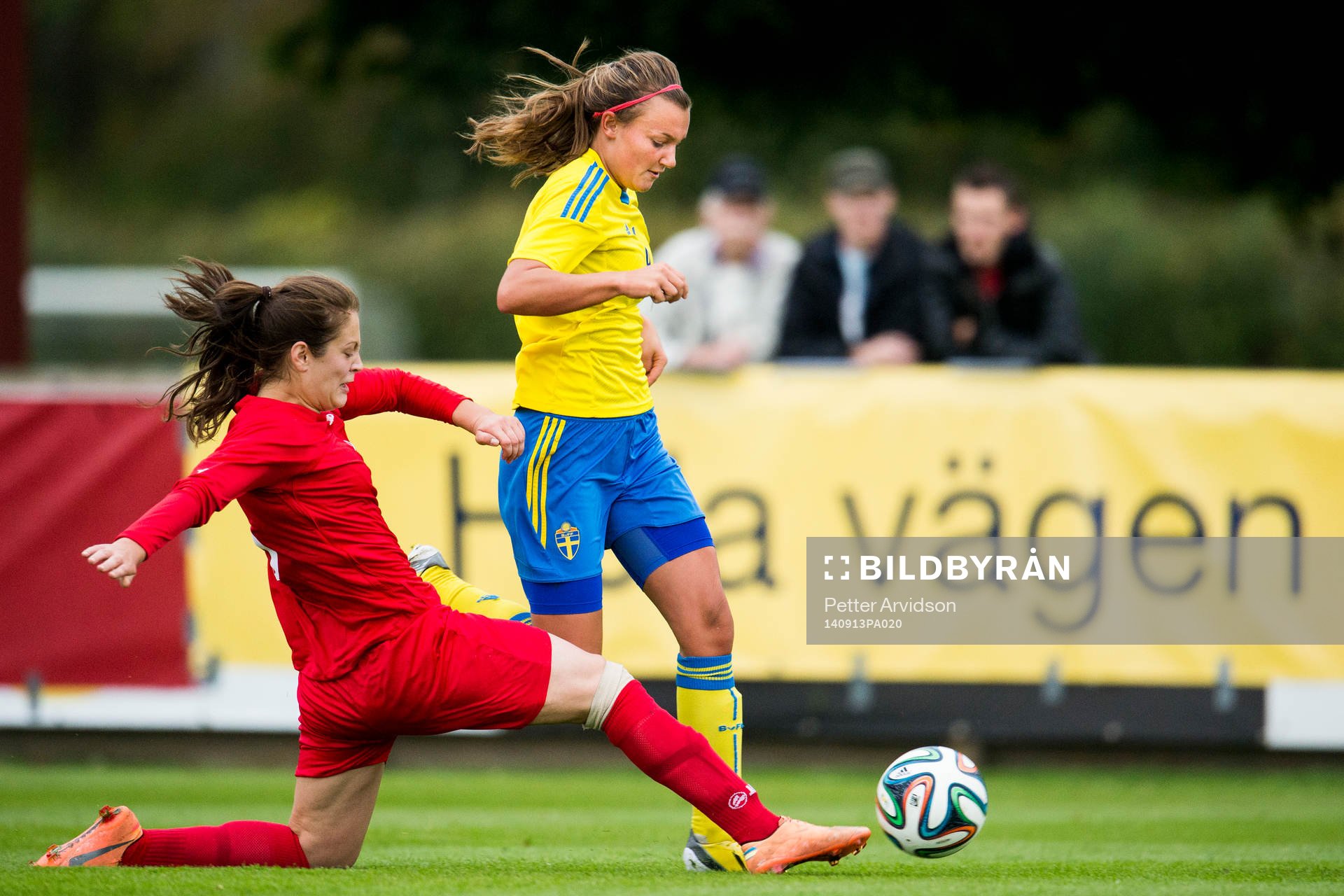 Sveriges Olivia Welin och Moldaviens Victoria Gurdis