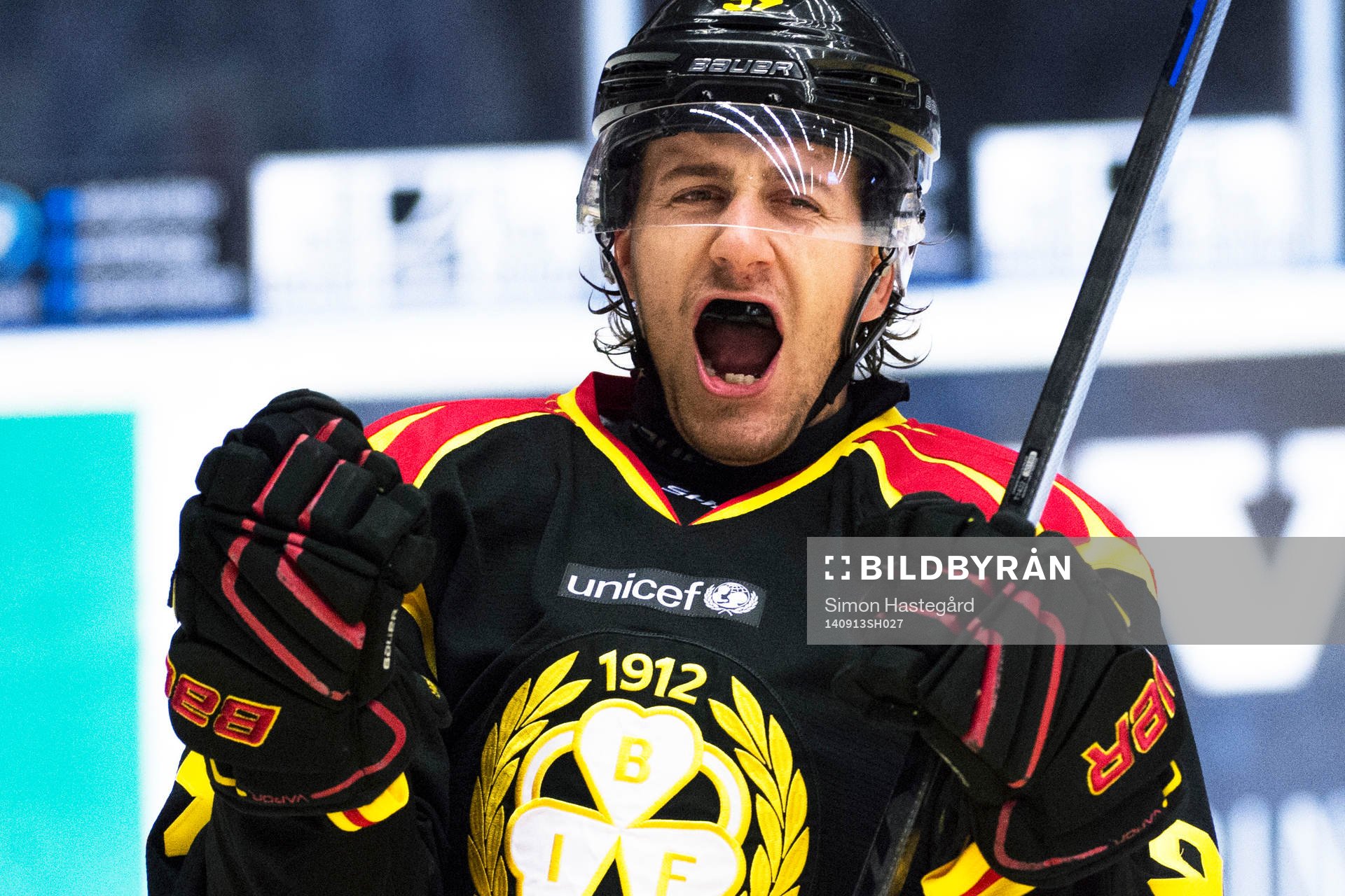 Brynäs Sebastian Enterfeldt jublar