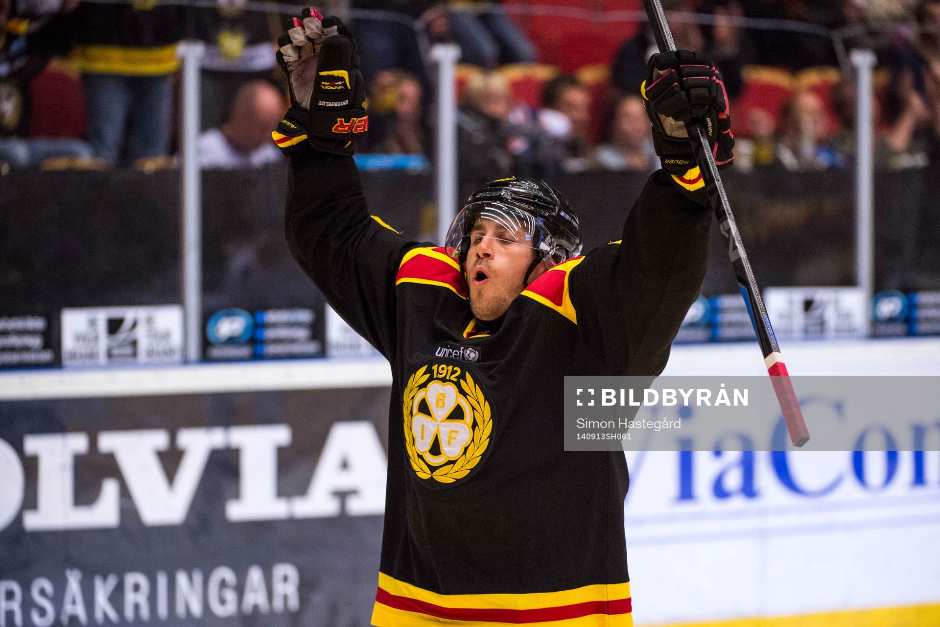 Brynäs Sebastian Enterfeldt jublar