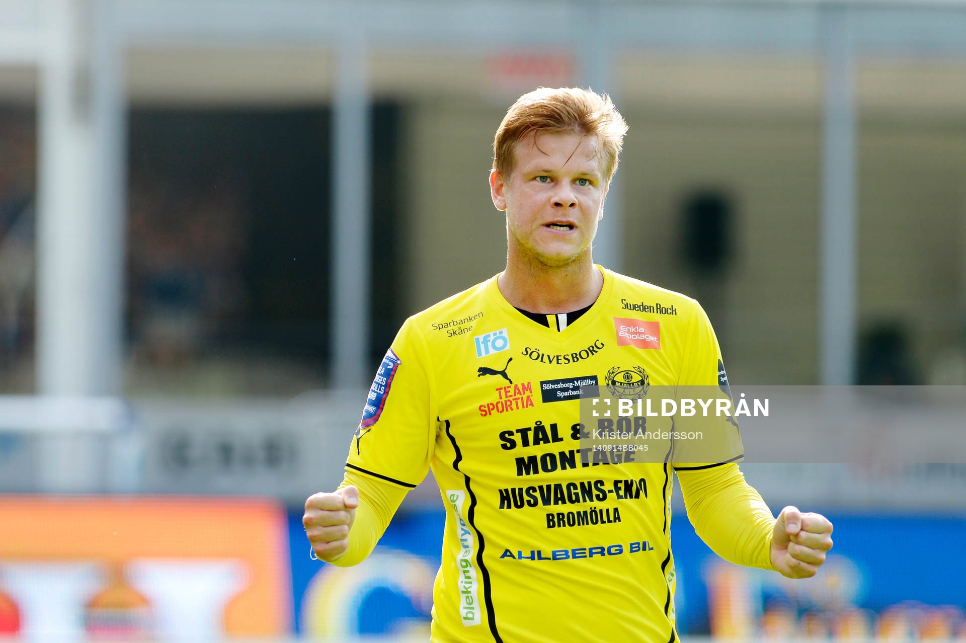 Mjällbys David Löfquist jublar