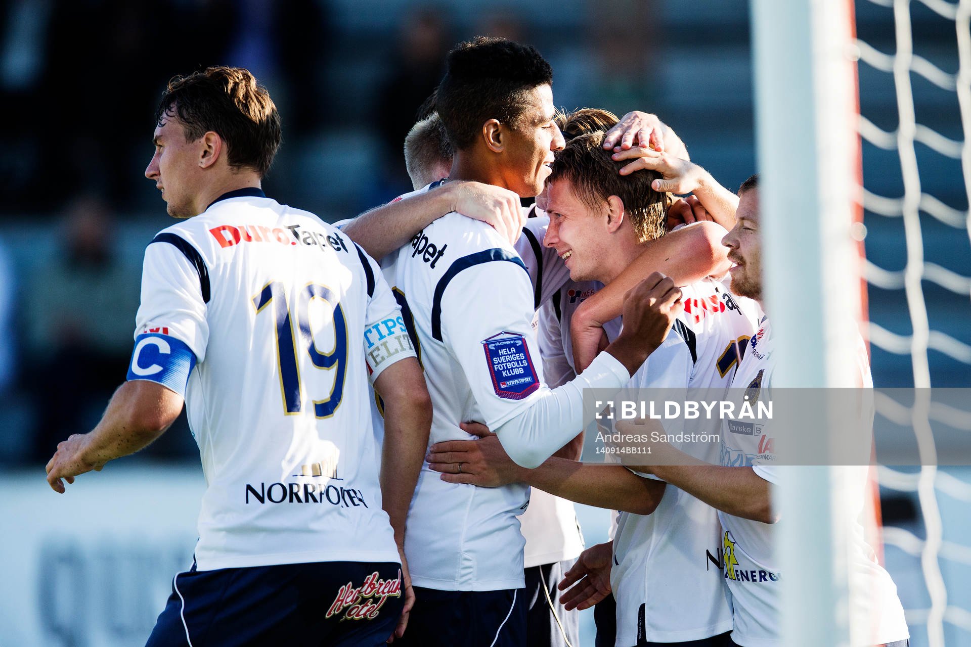 Gefles Johan Bertilsson jublar