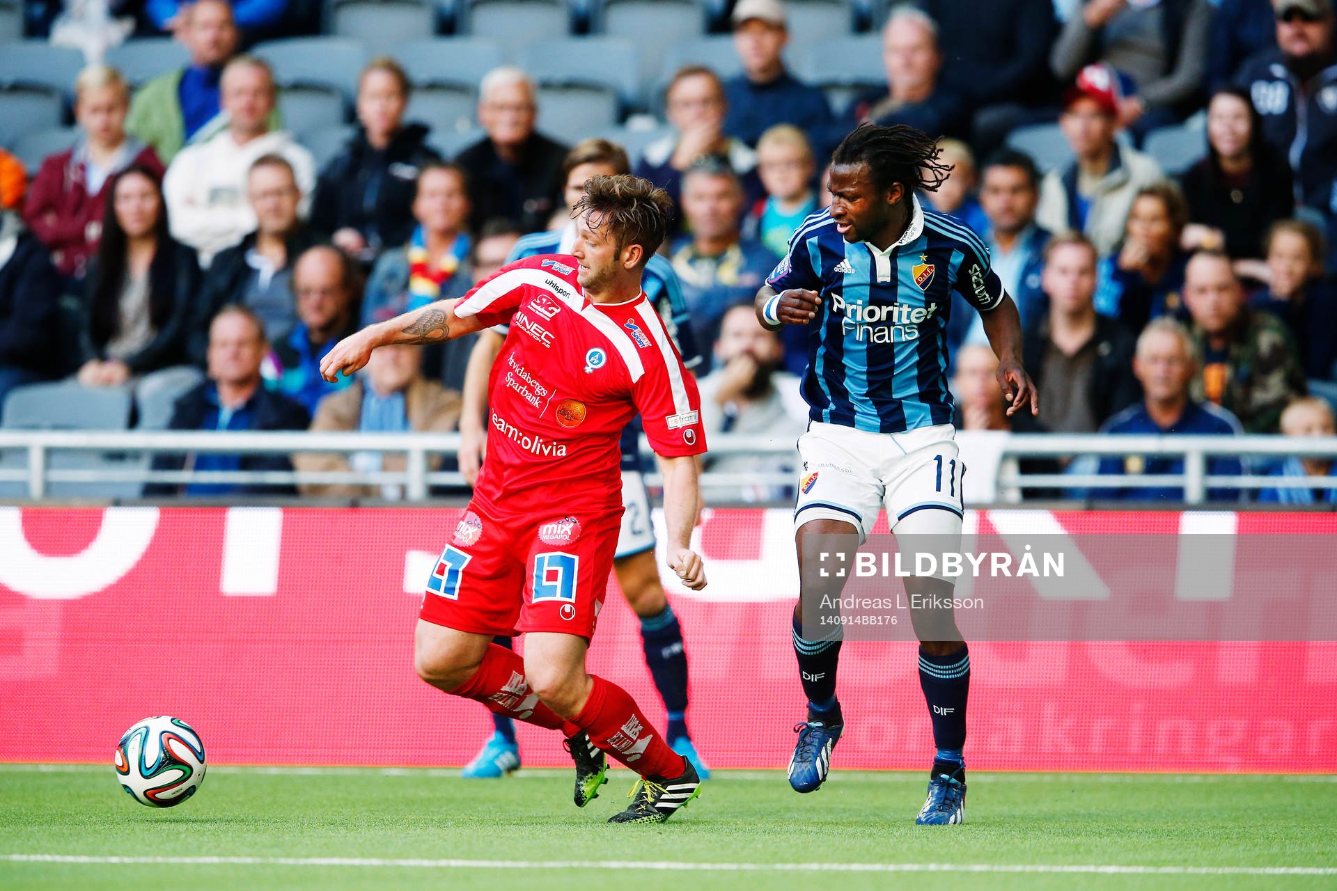 Åtvidabergs Allan Arenfeldt Olesen och Djurgårdens Amadou