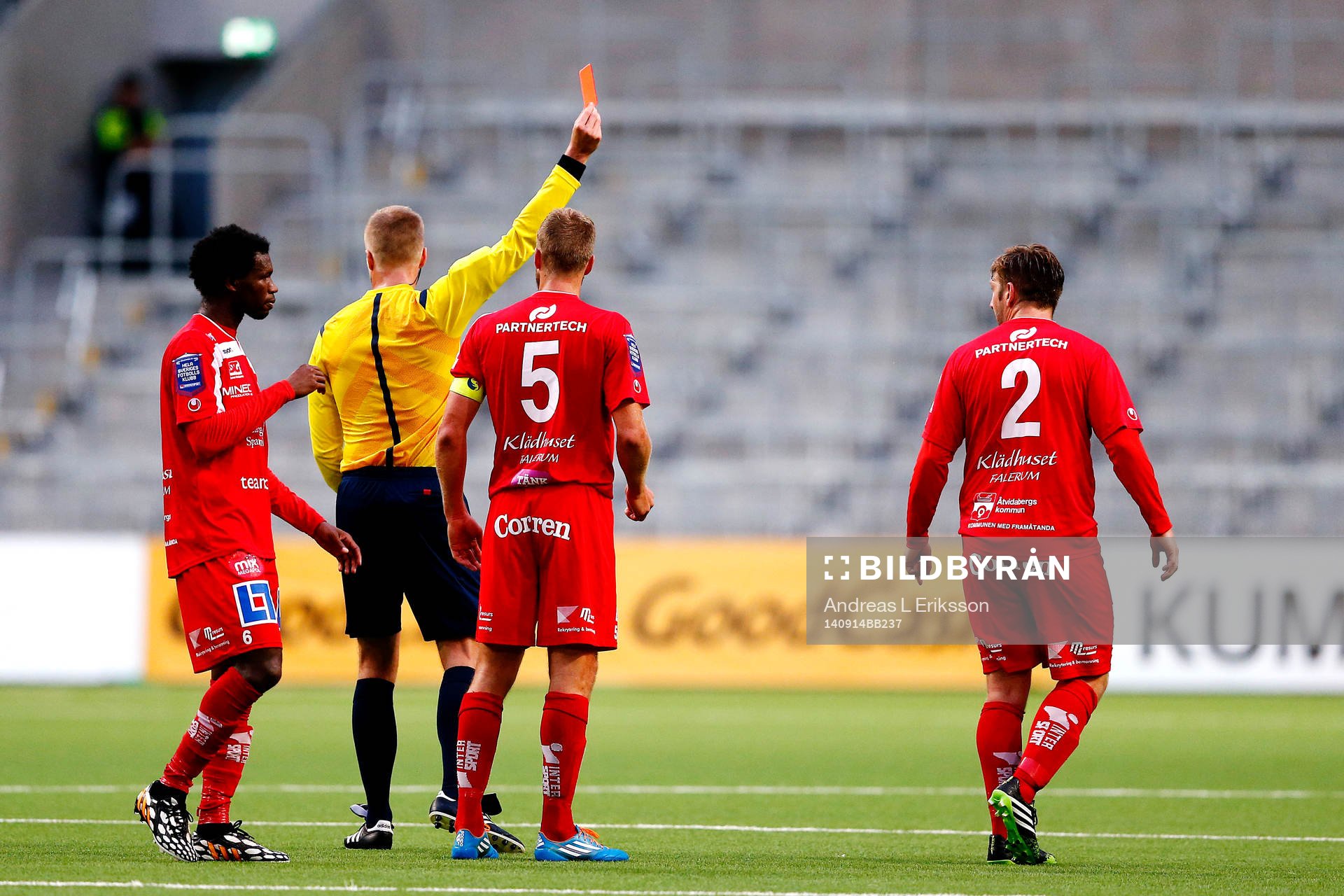 Åtvidabergs Allan Arenfeldt Olesen får ett rött kort under fotbollsmatchen i Allsvenskan mellan Djurgården och Åtvidaberg den 14 september 2014 i Stockholm.