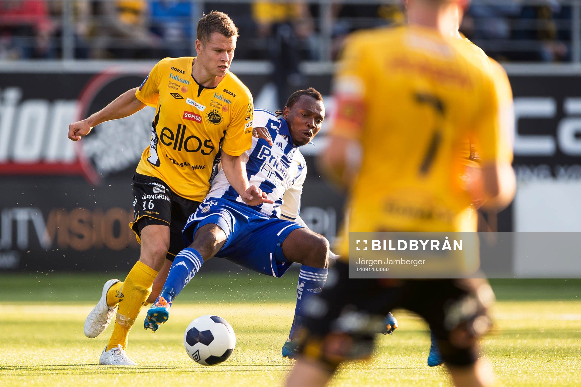 Kamp mellan Elfsborgs Viktor Claesson och IFK Göteborgs