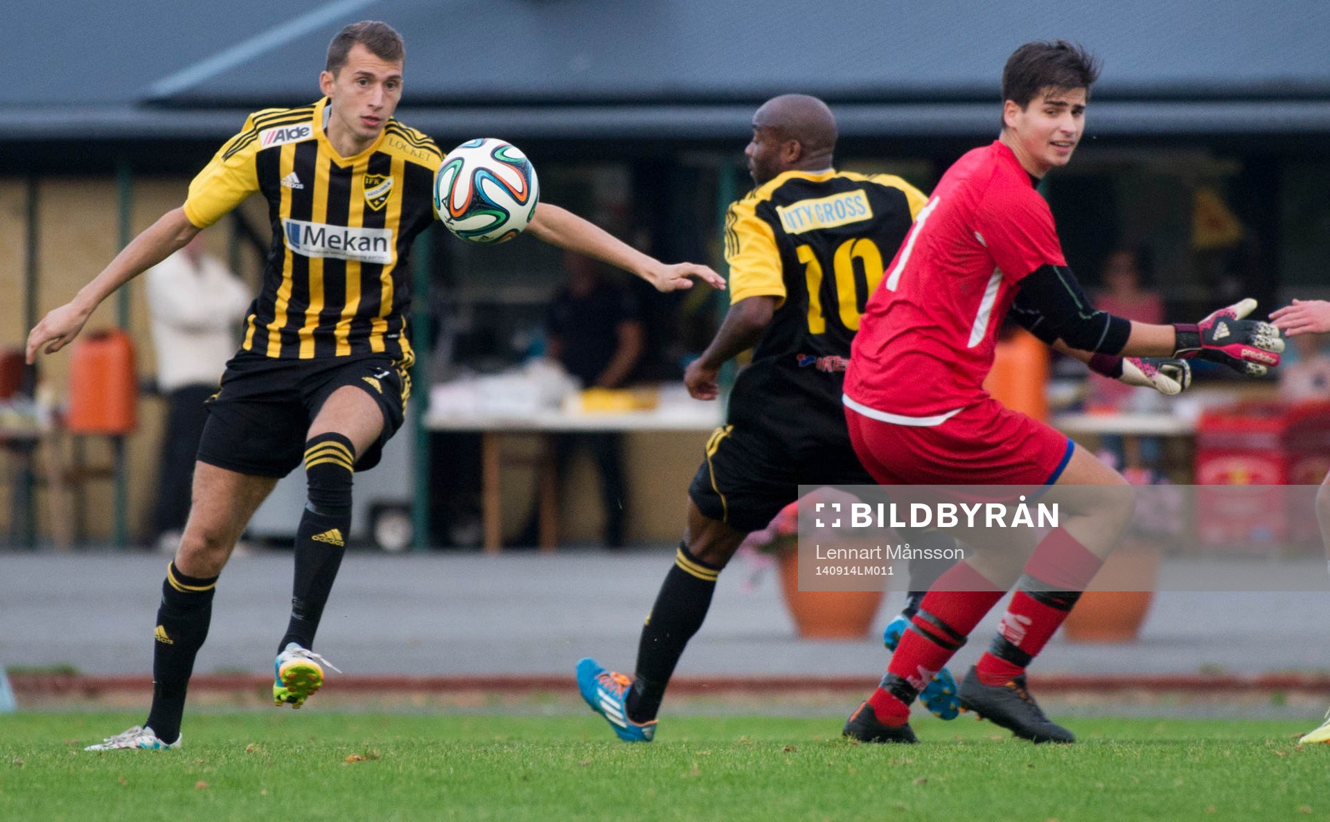 IFK Hässleholms Ilir Salja i matchen i division 3 mellan