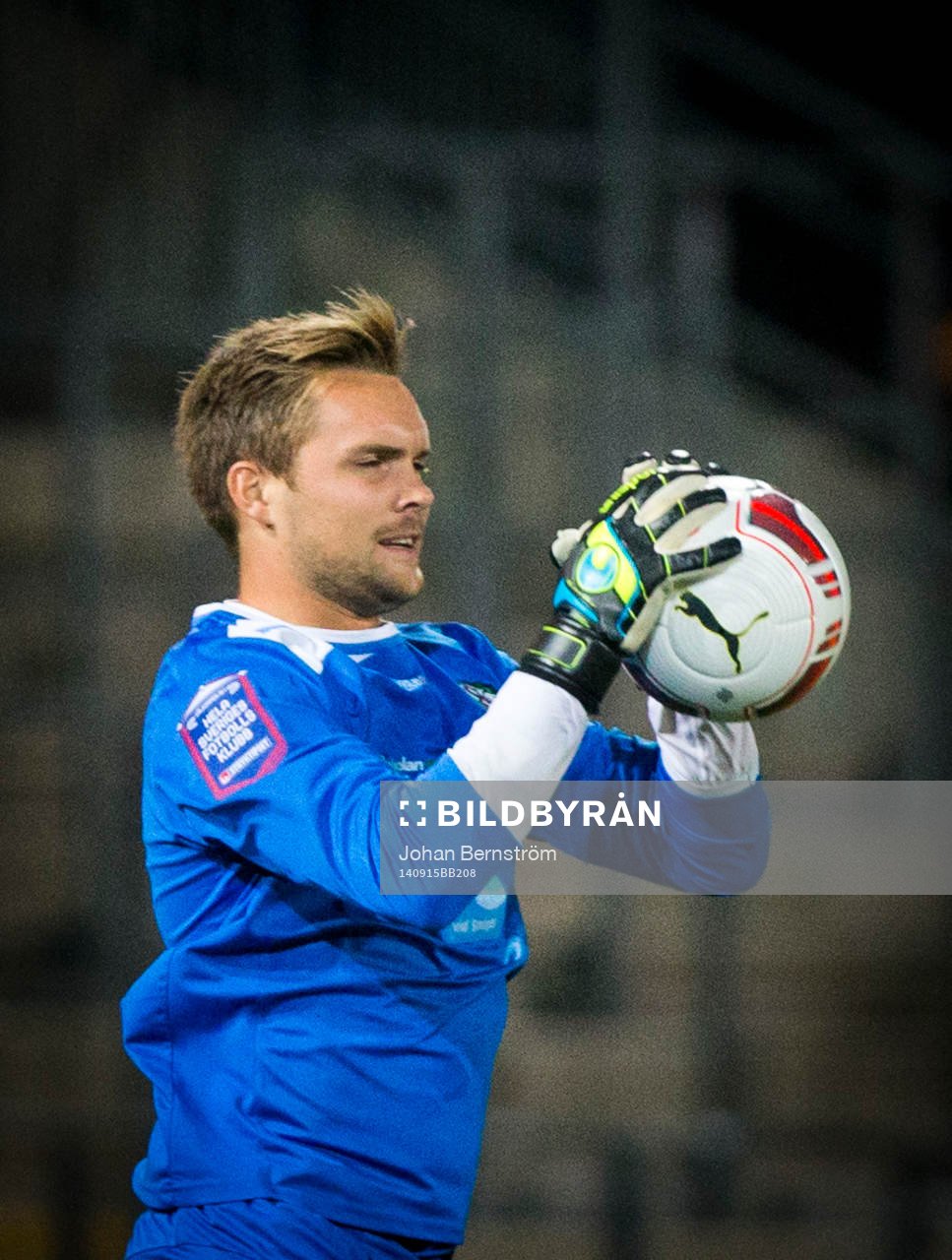 Örebros målvakt Oscar Jansson mellan Örebro och Kalmar i Allsvenskan den 15 september 2014 i Örebro.