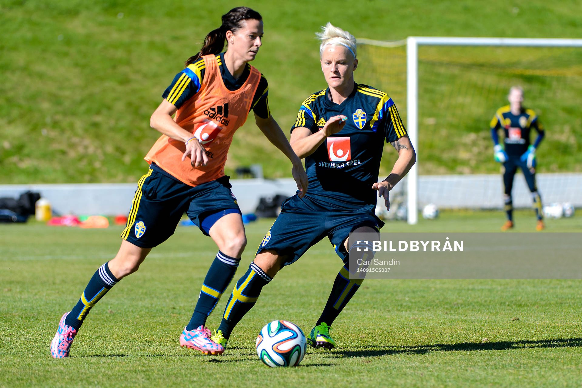 Lotta Schelin och Nilla Fischer