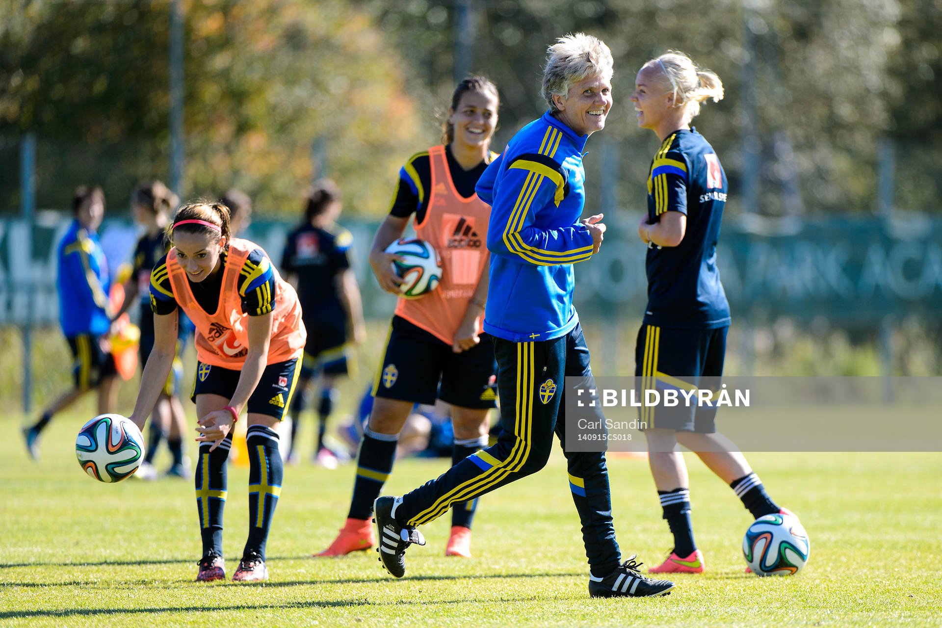 Förbundskapten Pia Sundhage jublar