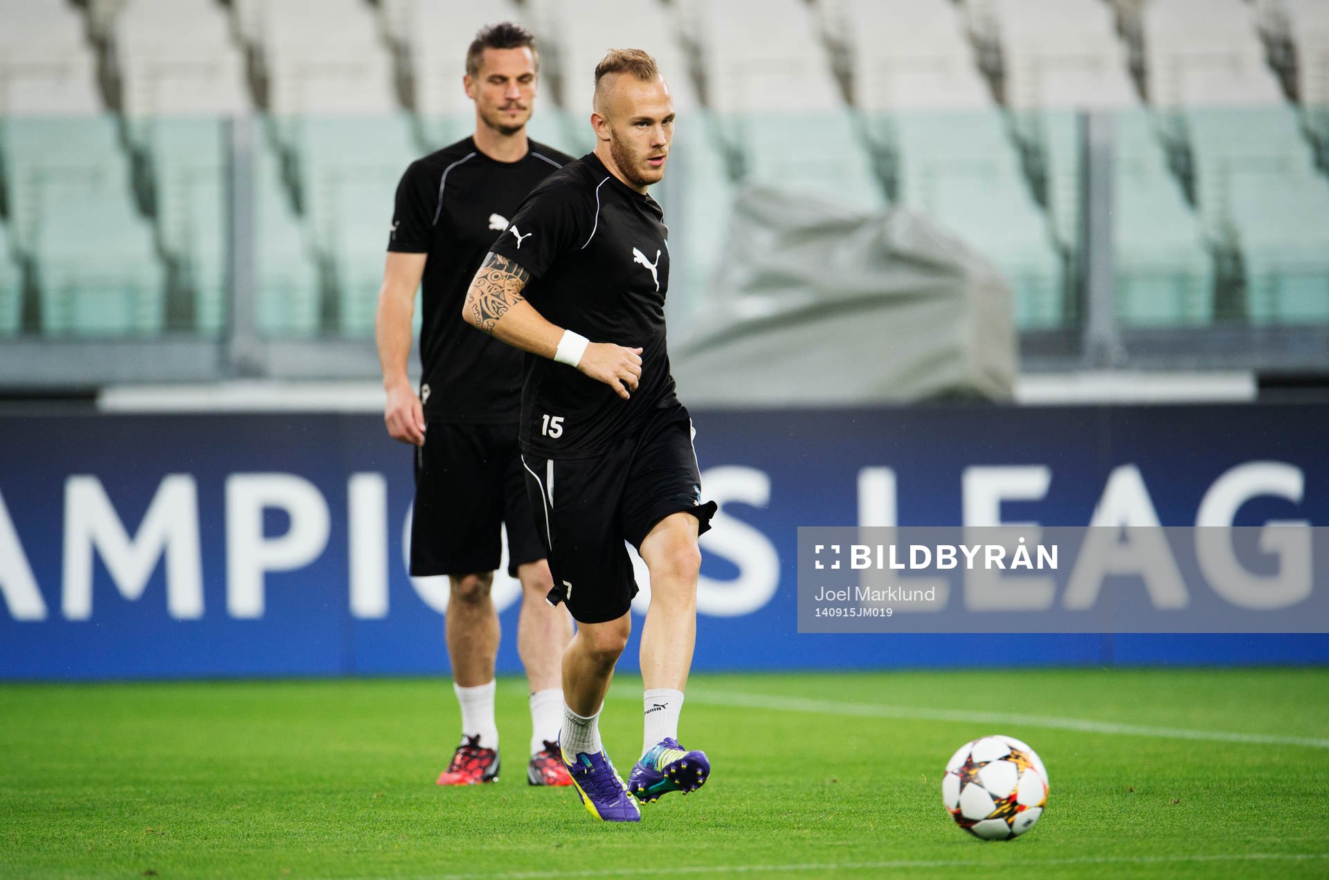 Malmö FF:s Markus Rosenberg och Magnus Eriksson under en träning inför Champions League-gruppspelet den 15 september 2014 i Turin.