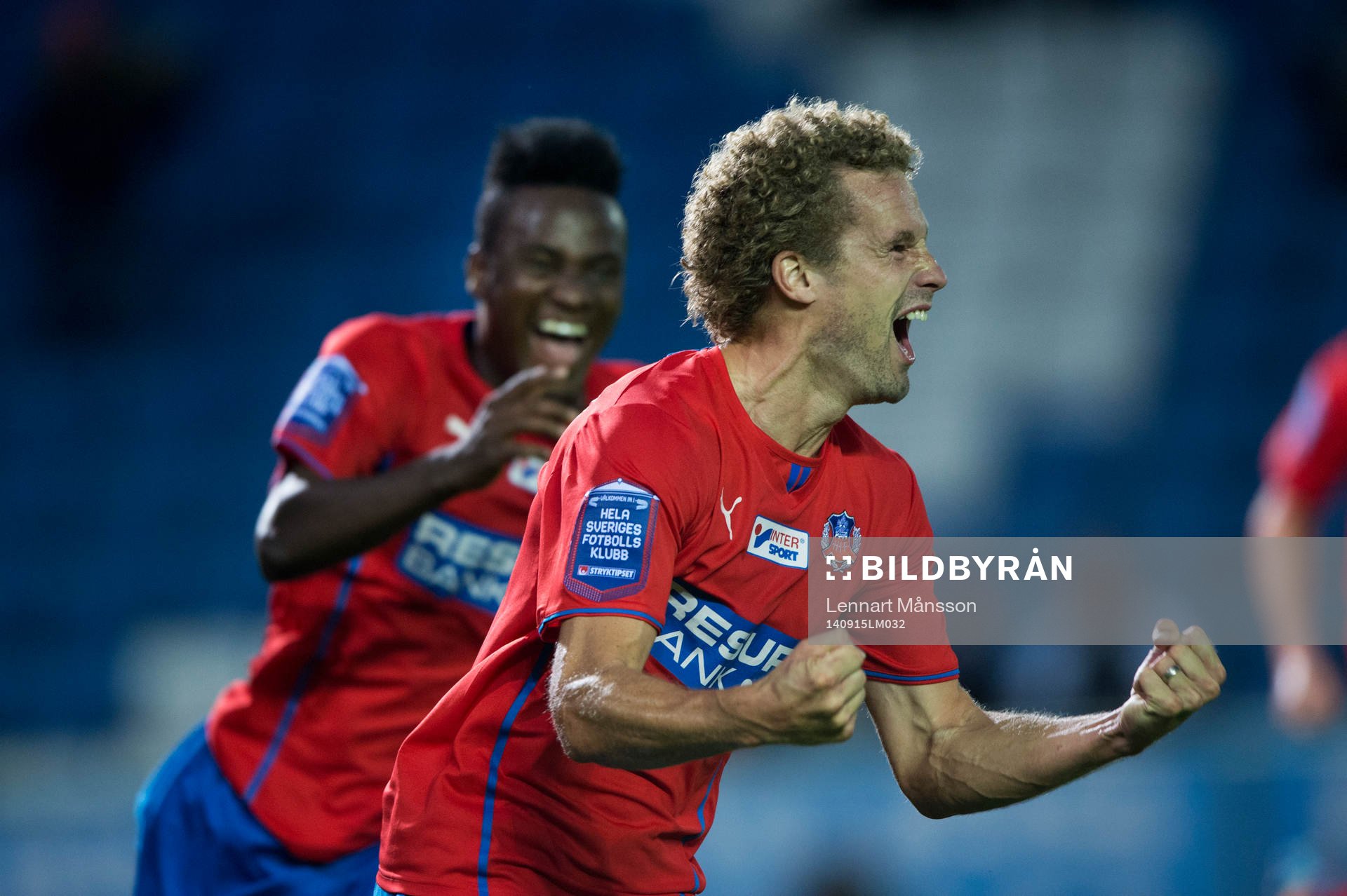 Helsingborgs Christoffer Andersson har gjort 1-0 i matchen