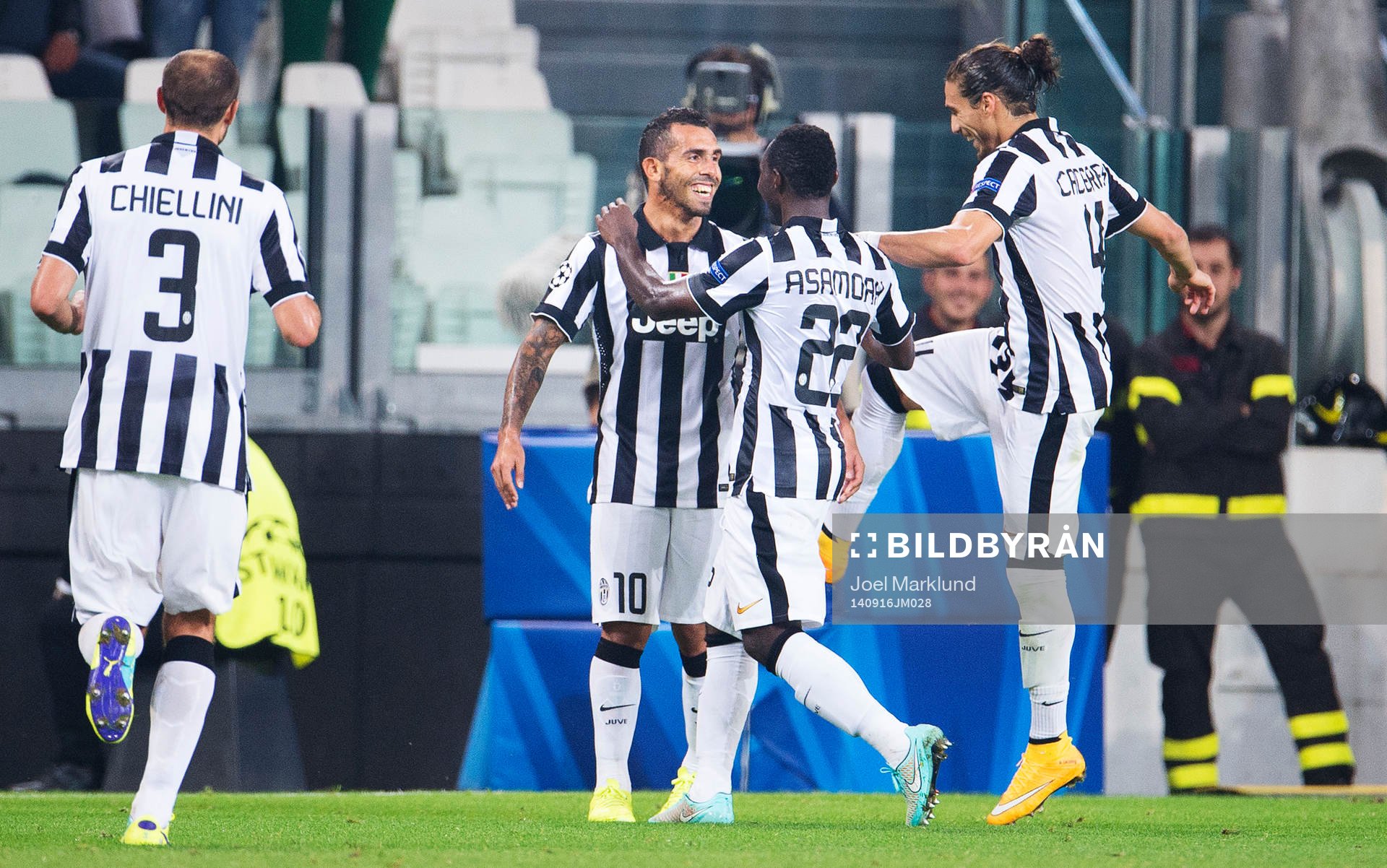 Juventus Carlos Tevez jublar