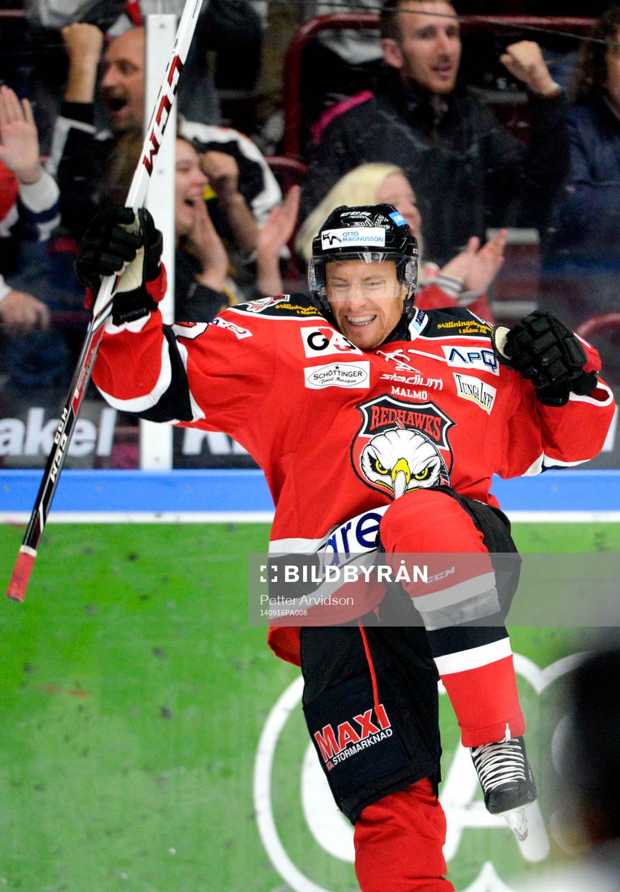 Malmö Redhawks Jens Jakobs jublar