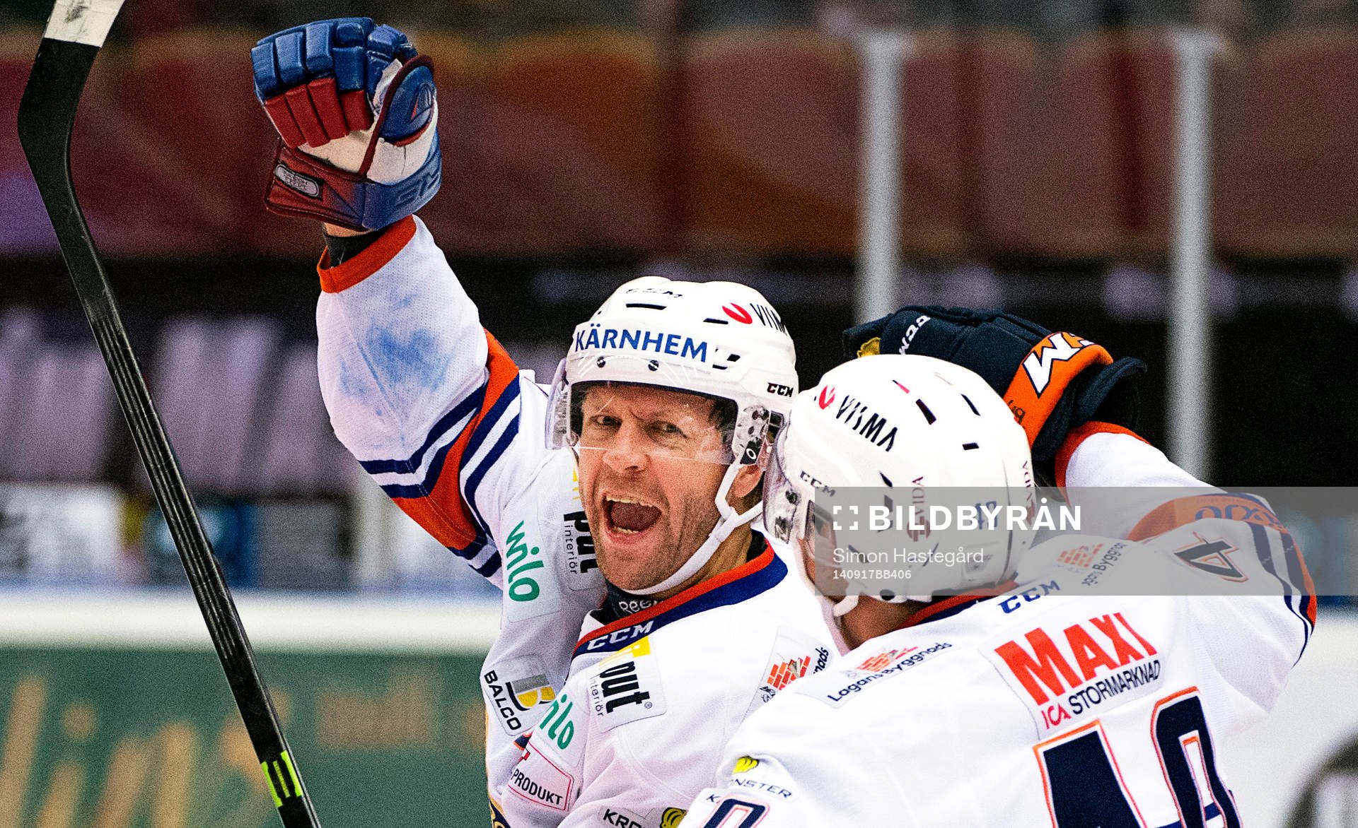 Växjös Tomi Kallio och Rhett Rakhshani jublar