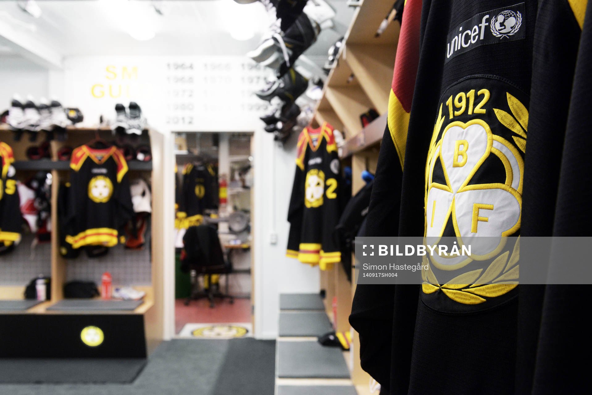 Brynäs omklädningsrum före ishockeymatchen i SHL mellan