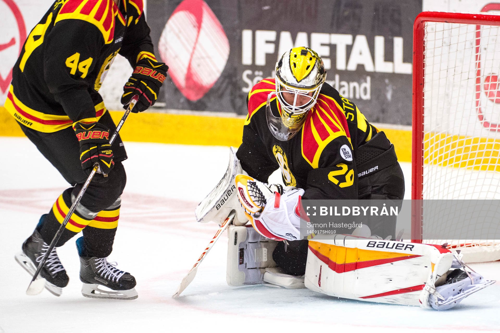 Brynäs Jacob Blomqvist och Brynäs målvakt Bernhard