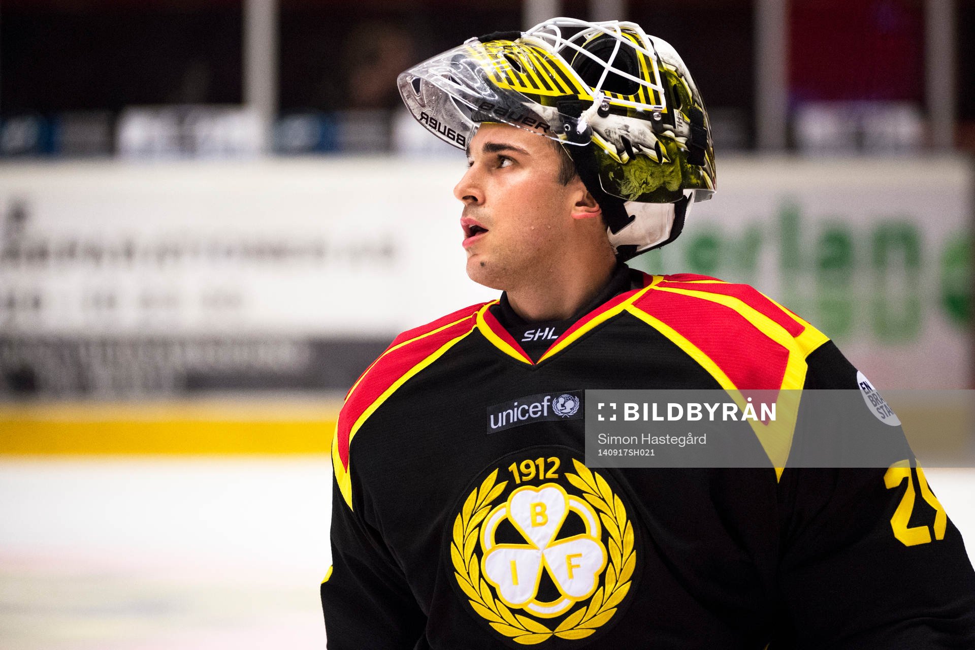 Brynäs målvakt Bernhard Starkbaum deppar