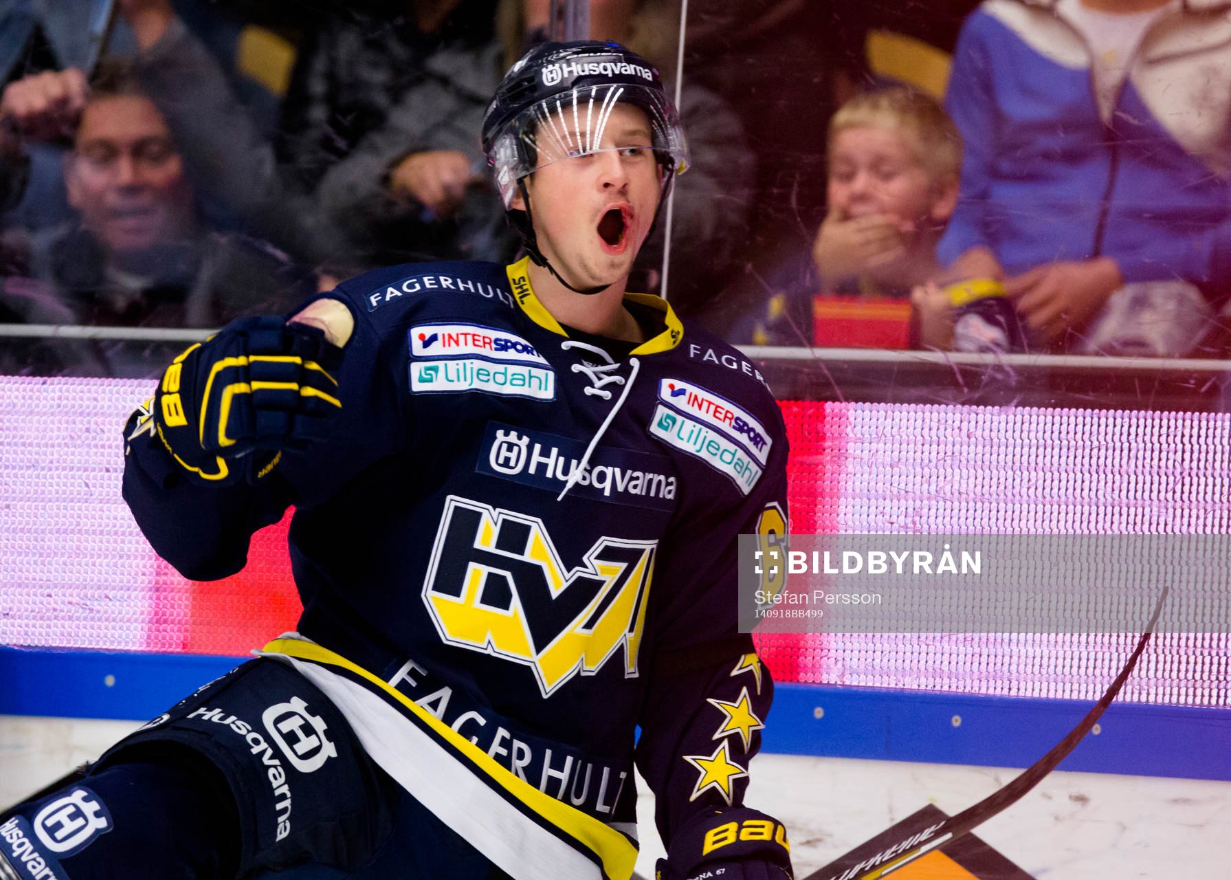 s Christoffer Törngren jublar