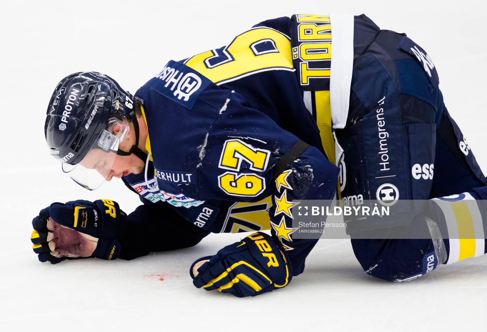 s Christoffer Törngren blöder