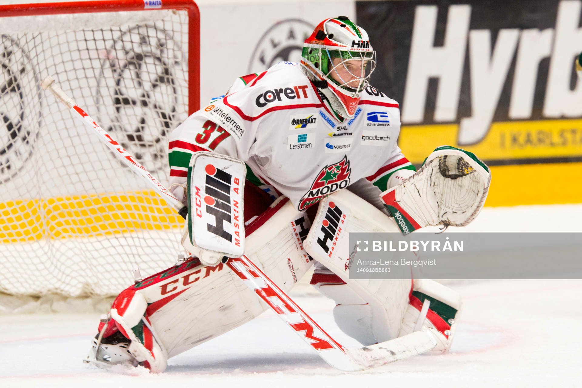 Modos målvakt Adam Reideborn