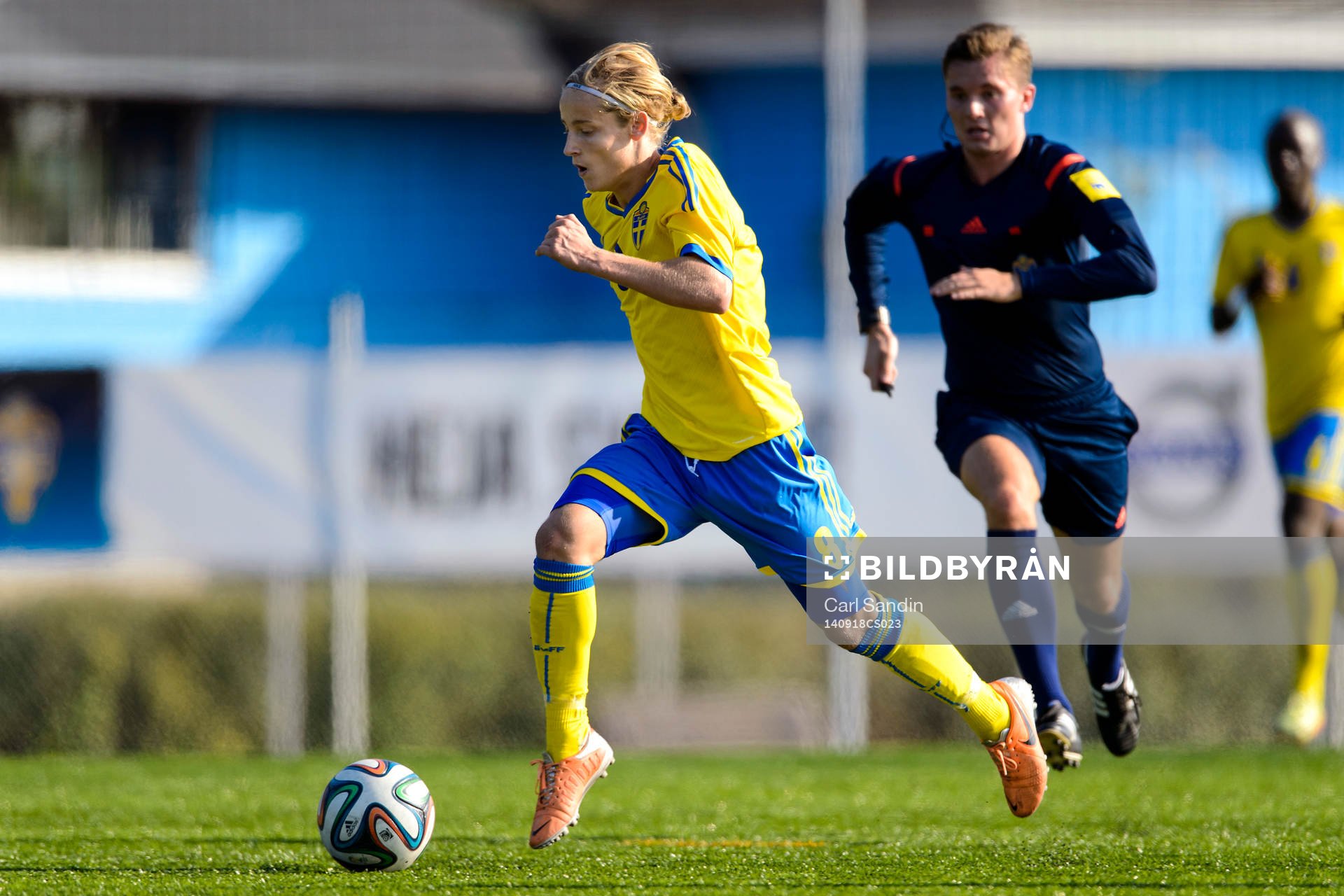 Sveriges Henrik Bellman under fotbollsmatchen för P15 mellan Sverige och Norge den 18 september 2014 i Kungälv .