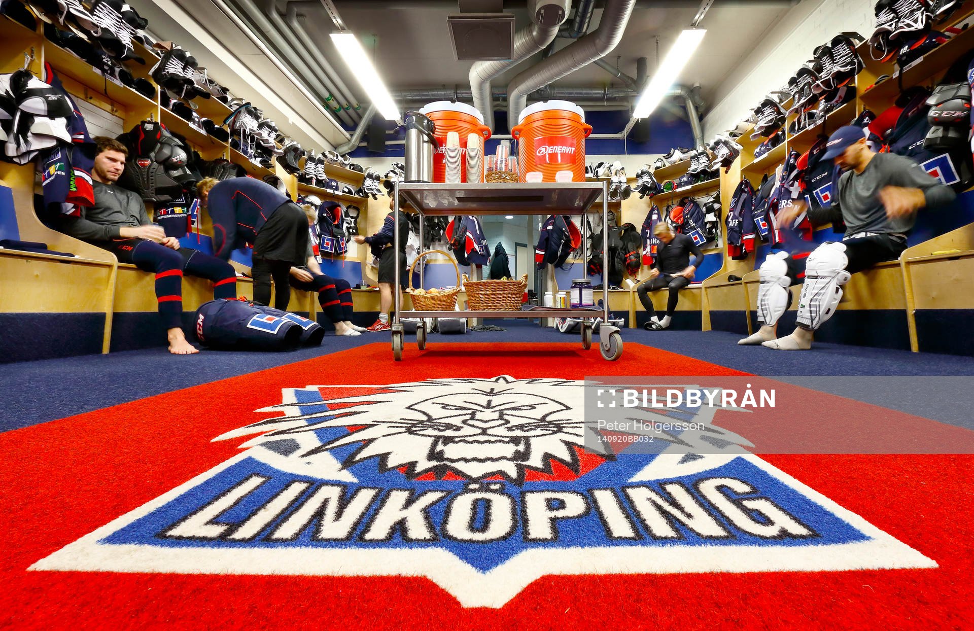 Linköpings omklädningsrum före ishockeymatchen i SHL
