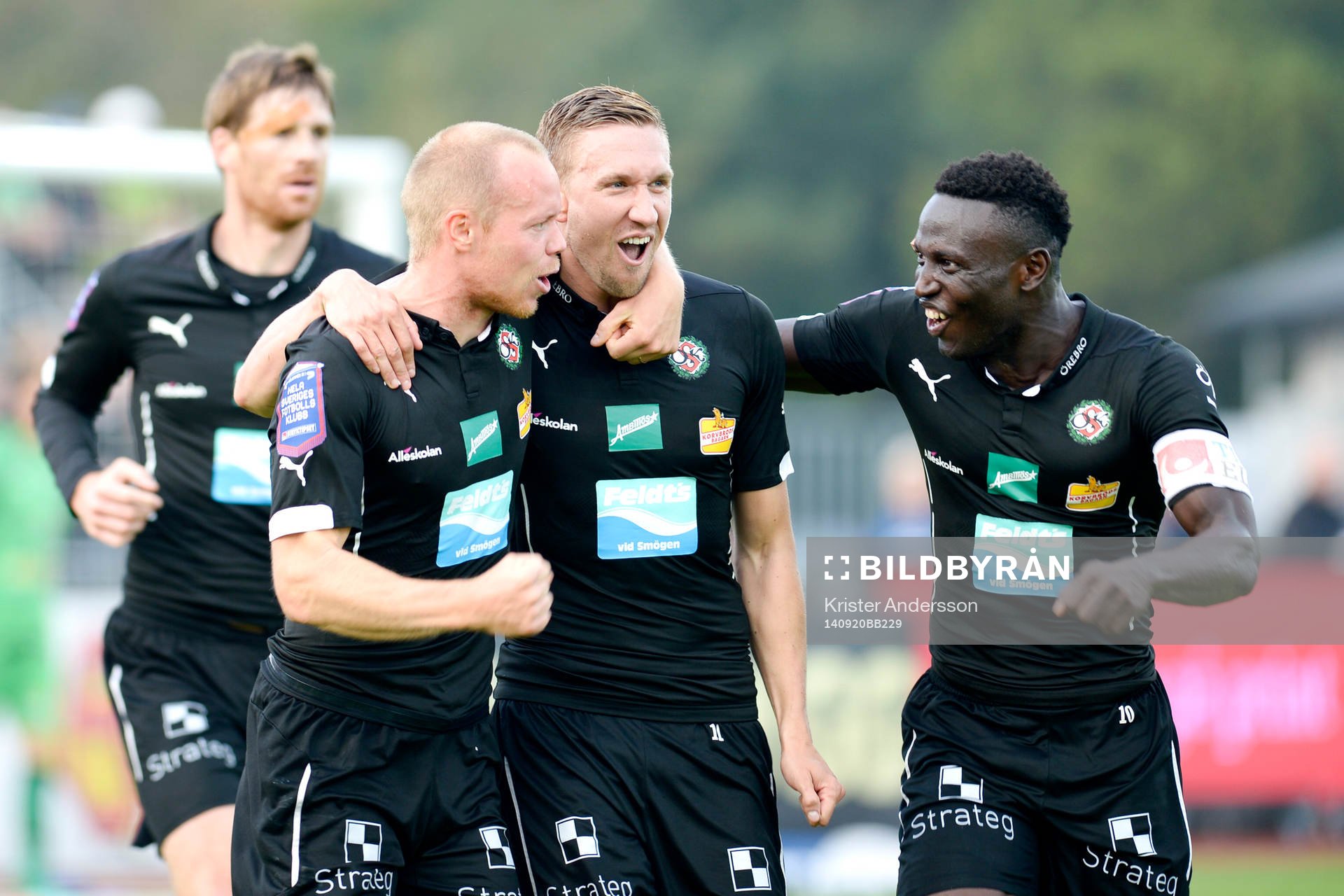 Örebros Patrik Haginge jublar