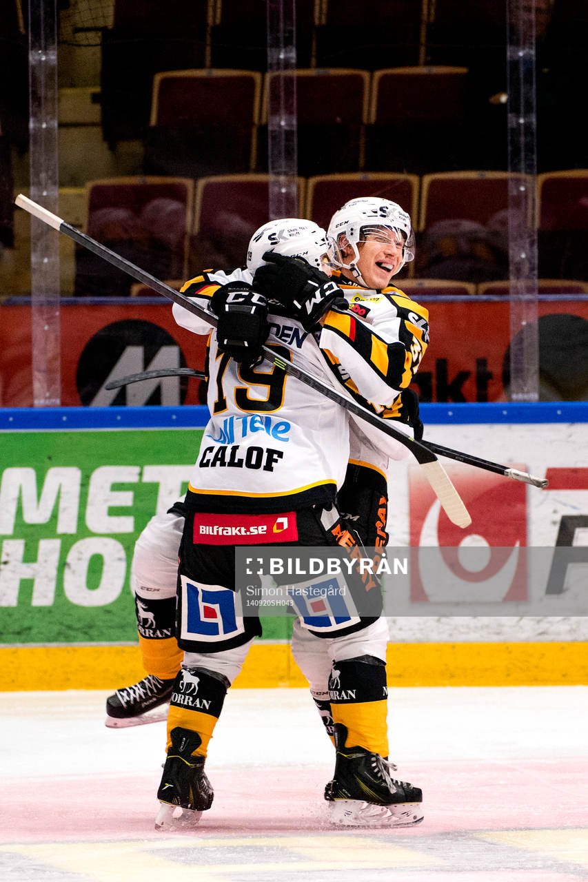 Skellefteås Andrew Calof och John Norman jublar