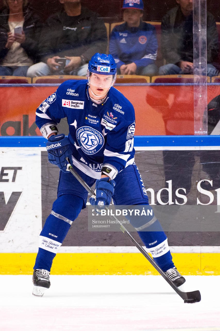 Leksands Fredrik Händemark på uppvärmningen före