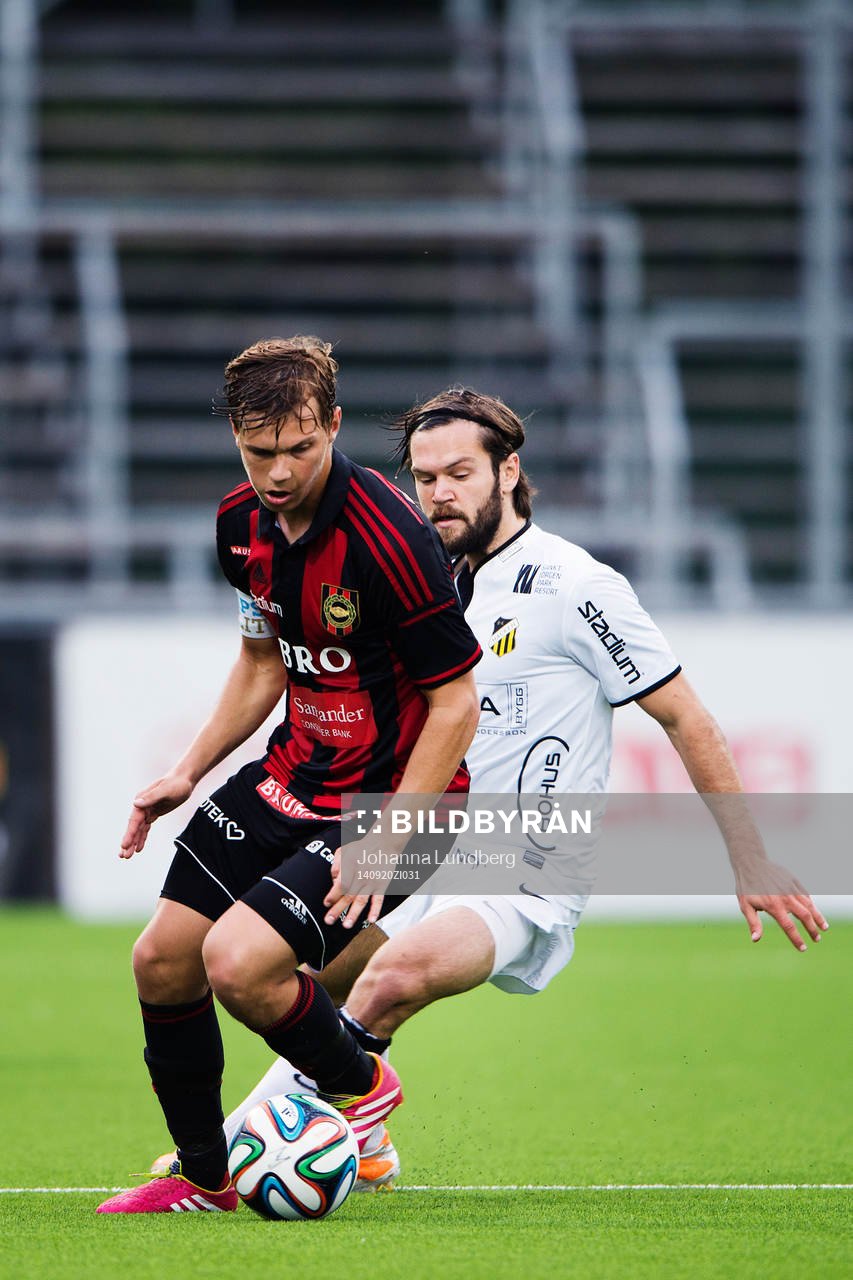Brommapojkarnas Jesper Karlström och Häckens Ivo Pekalski