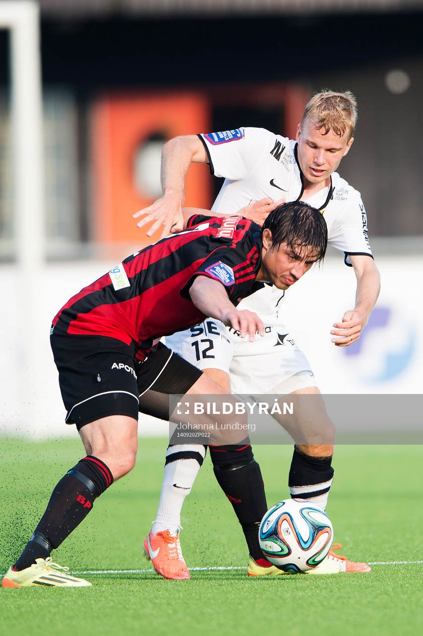 Brommapojkarnas Gabriel Petrovic och Häckens Oscar Lewicki