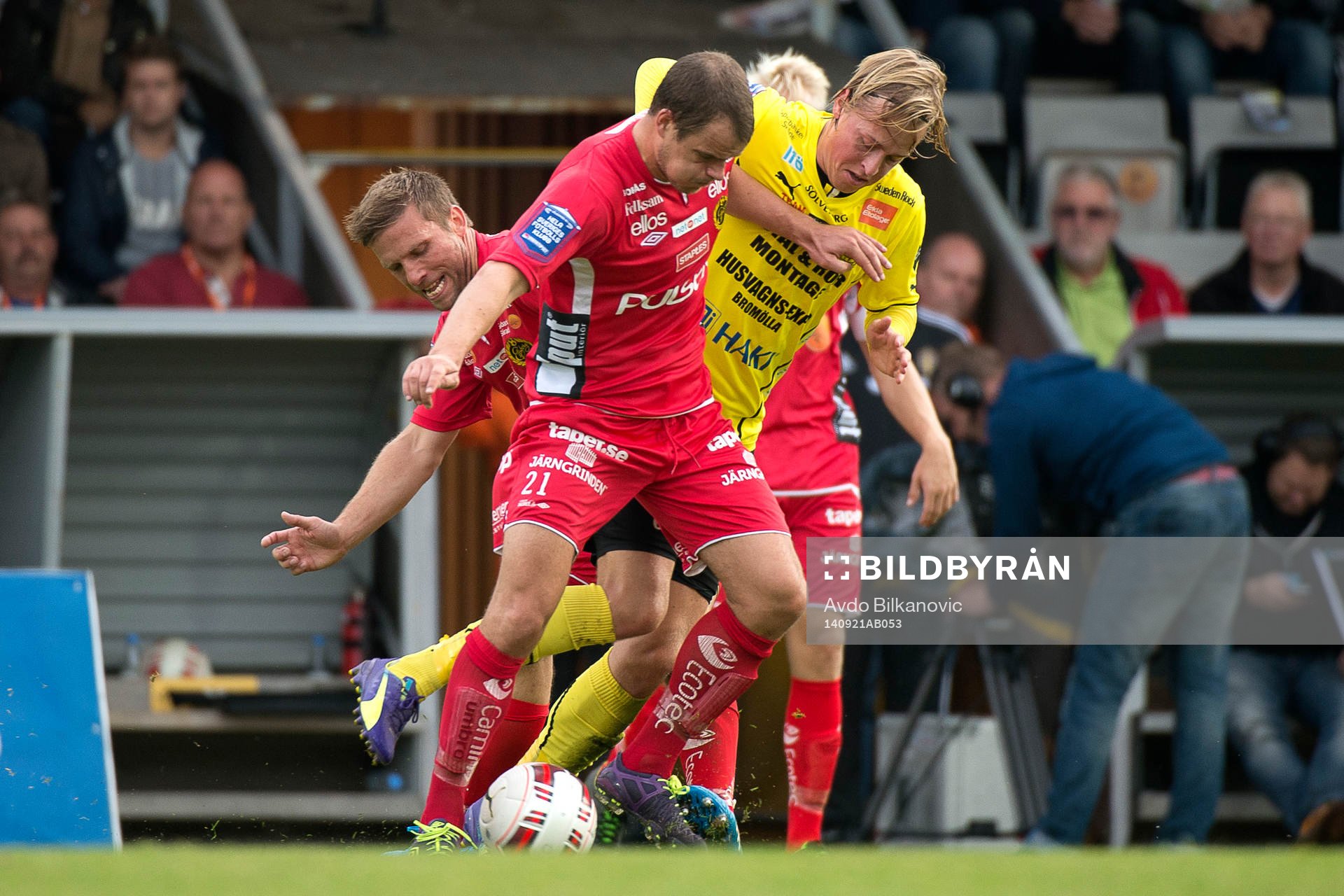 Elfsborgs Anders Svensson och Henning Hauger mot Mjällbys