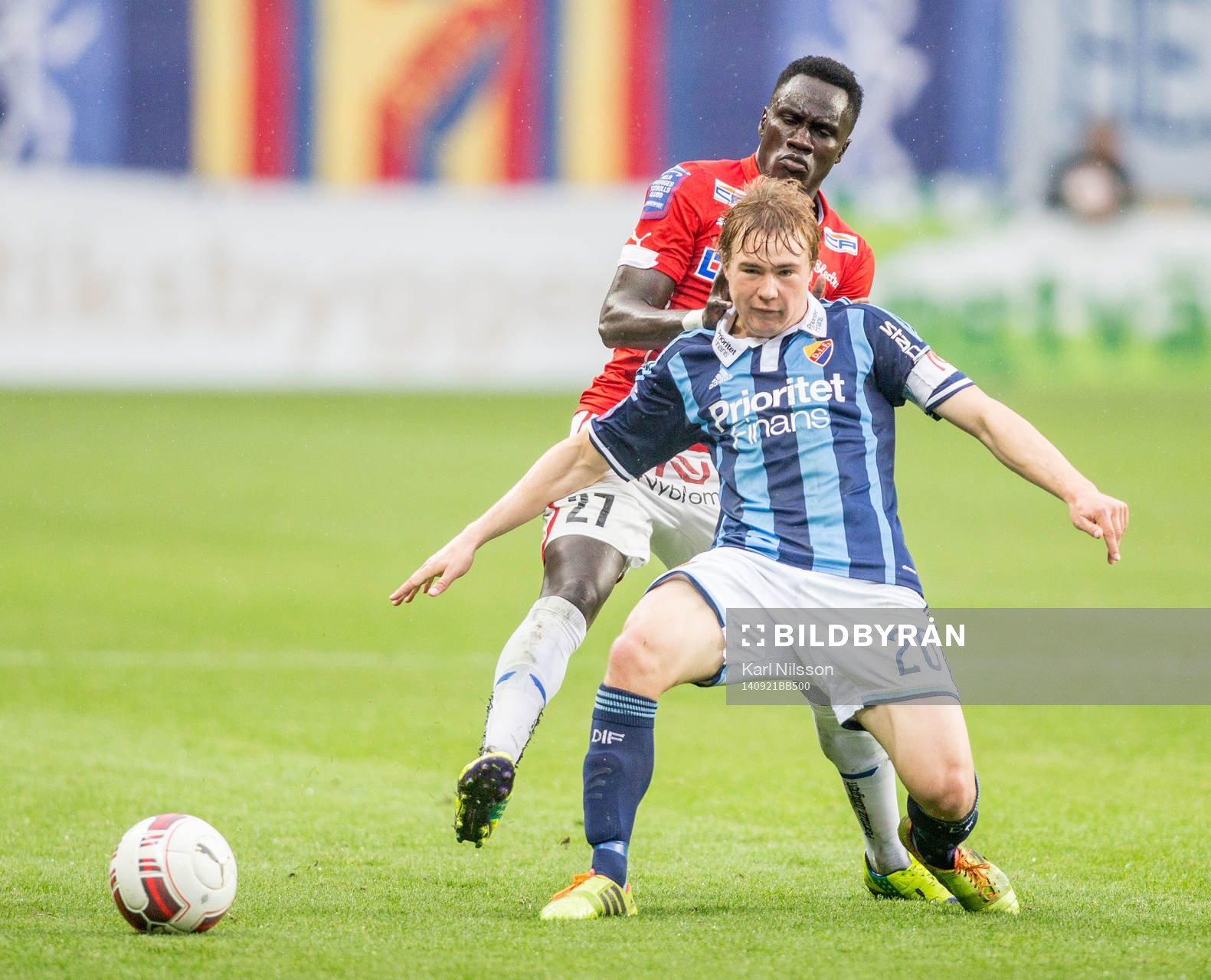 Kalmars Papa Alioune Diouf och Djurgårdens Simon Tibbling