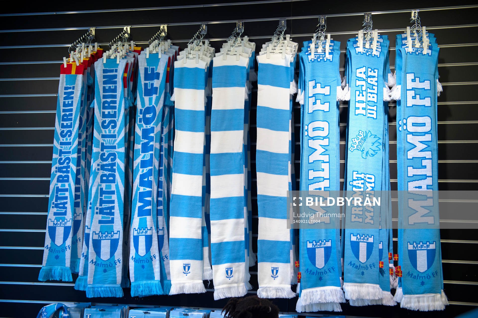 Supporterhalsdukar för Malmö FF i shoppen