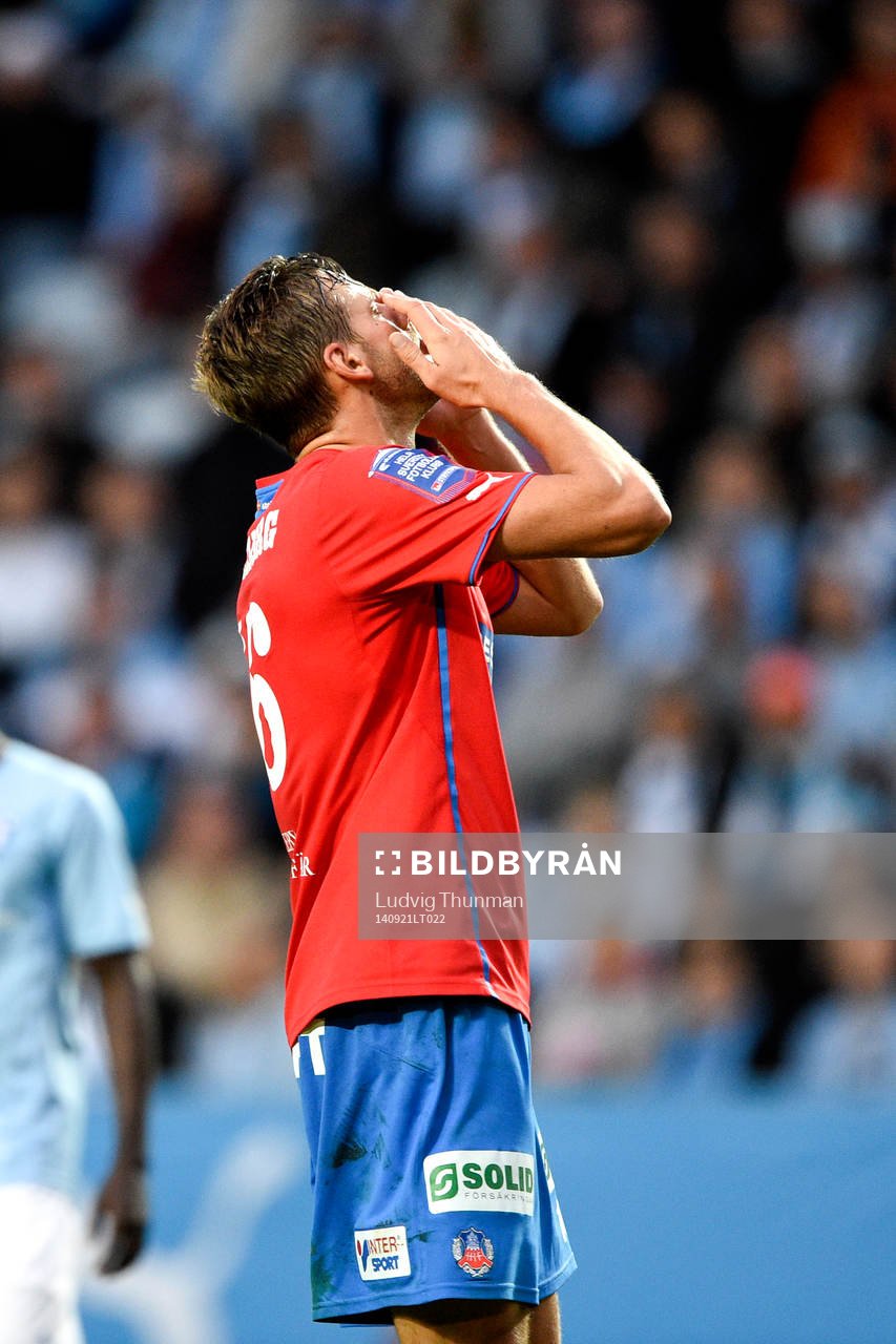 Helsingborgs Mikael Dahlberg deppar