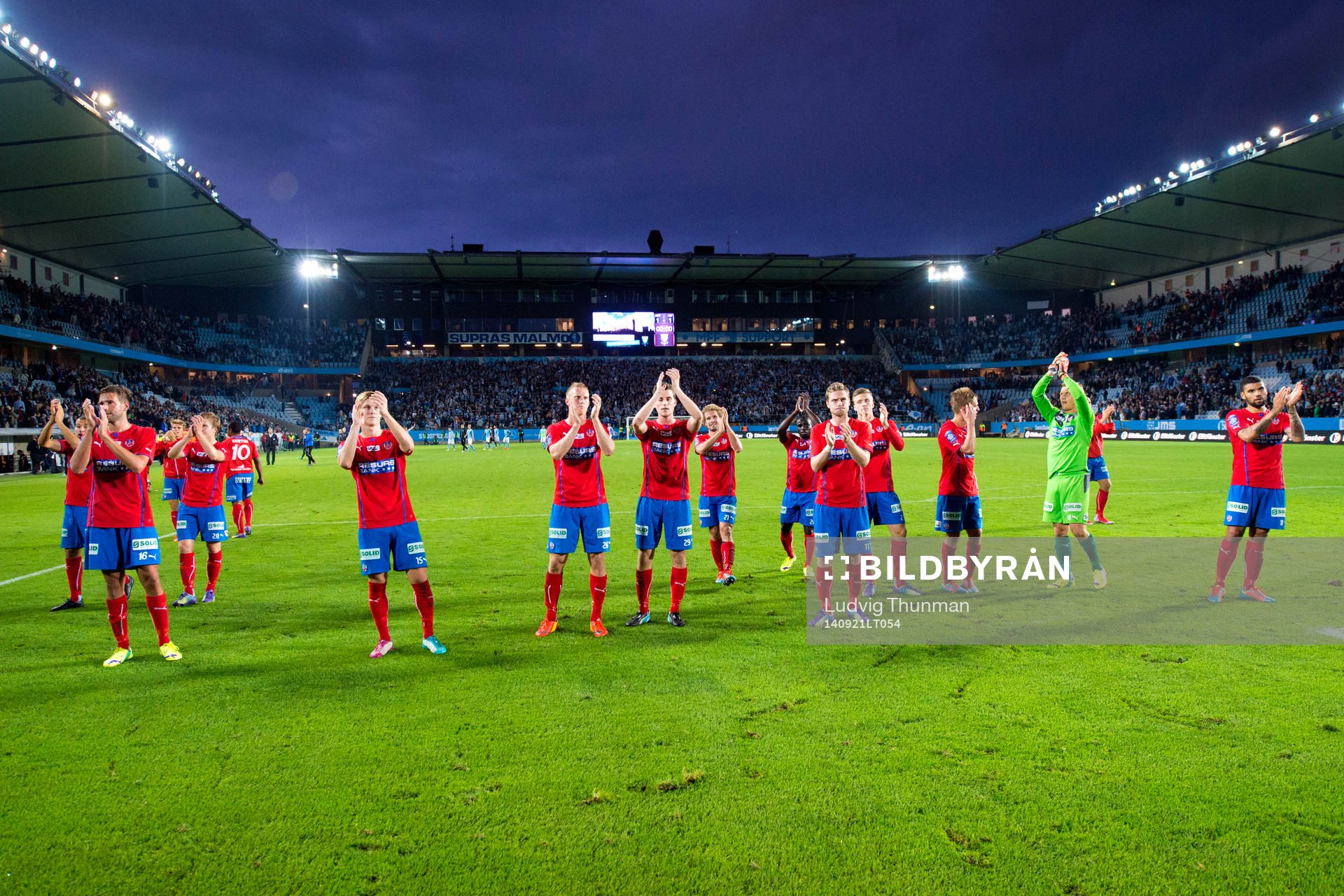 Helsingborgs spelare tackar publiken