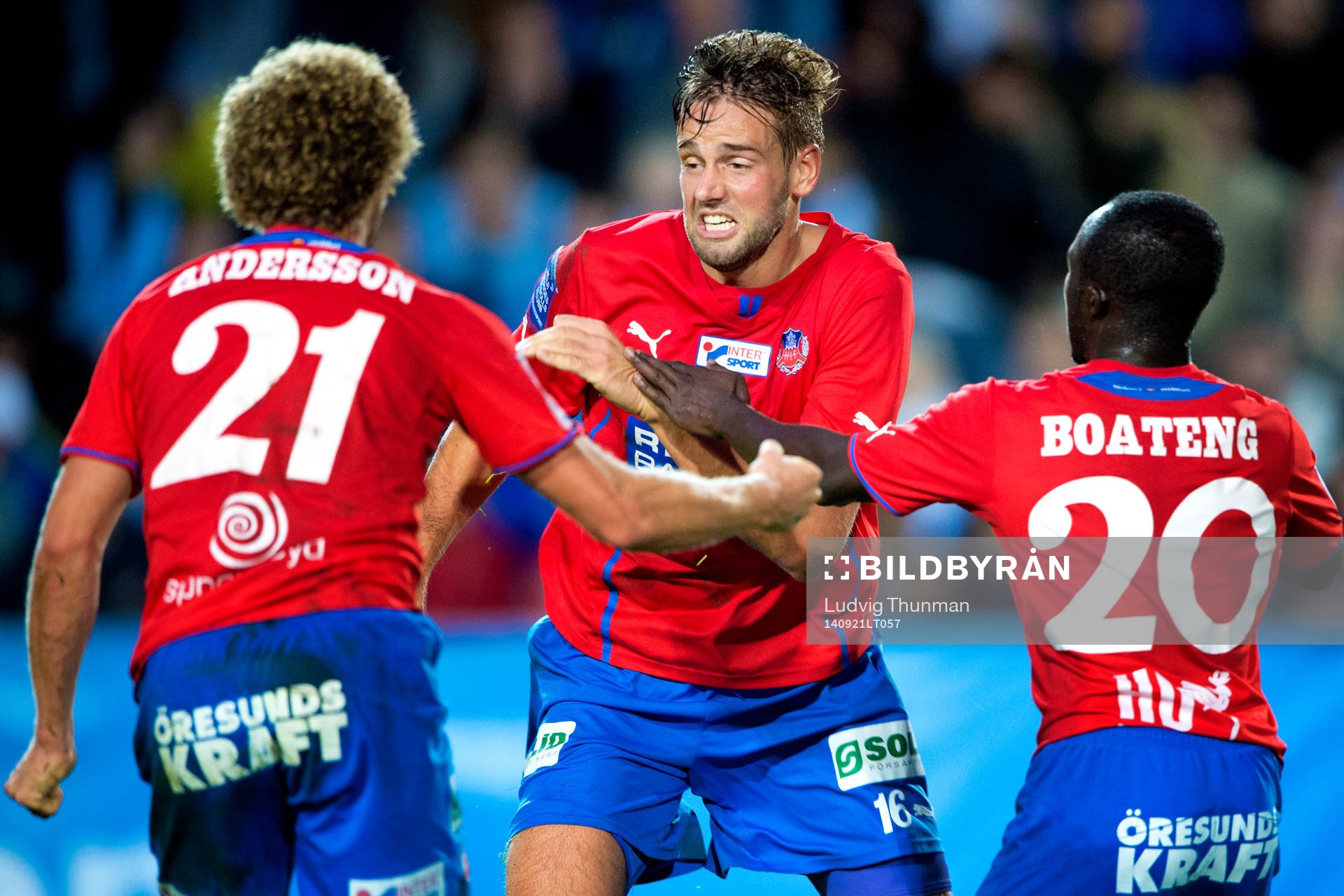 Helsingborgs Peter Larsson jublar med Christoffer Andersson