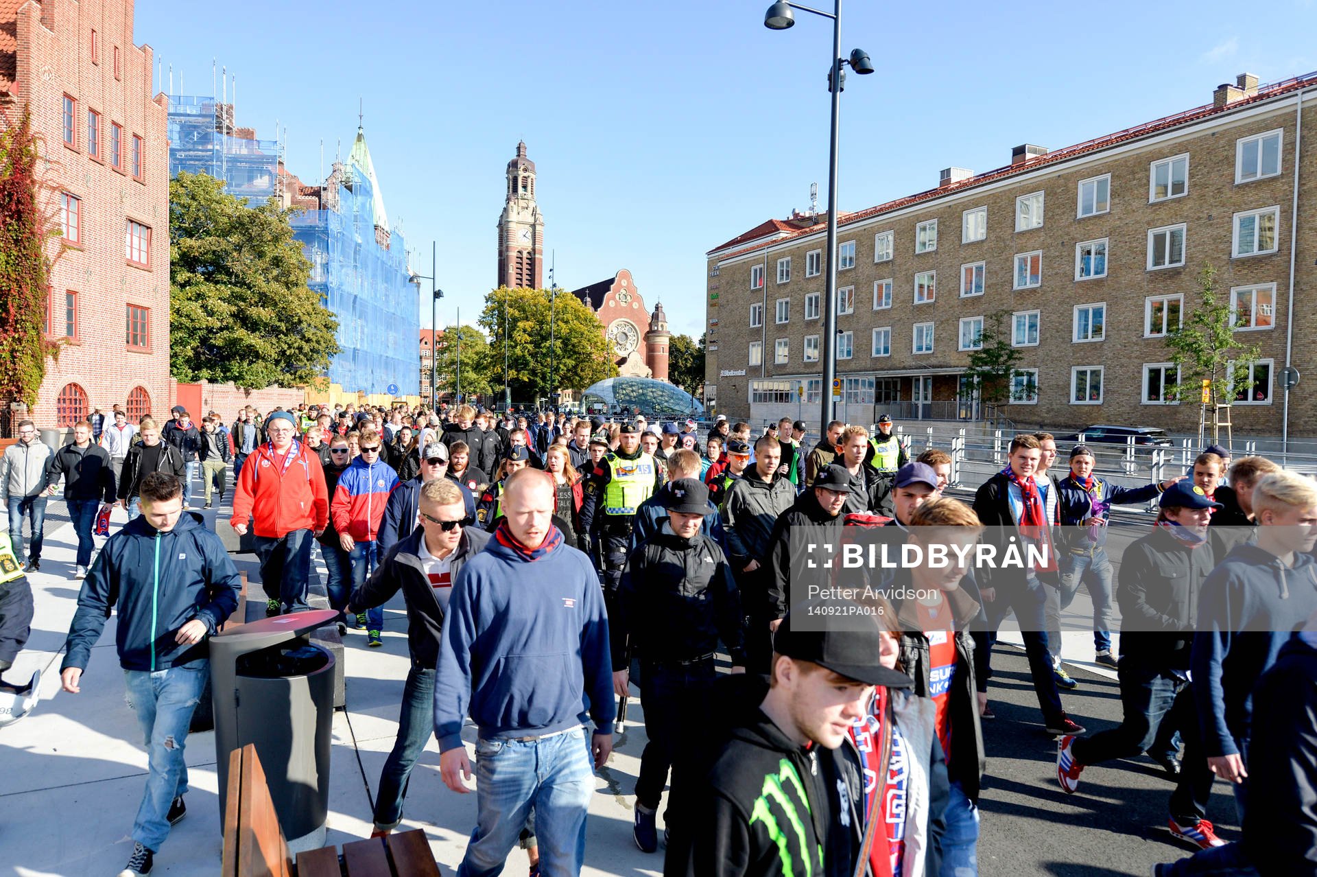Helsingborgs supportrar anländer Malmö