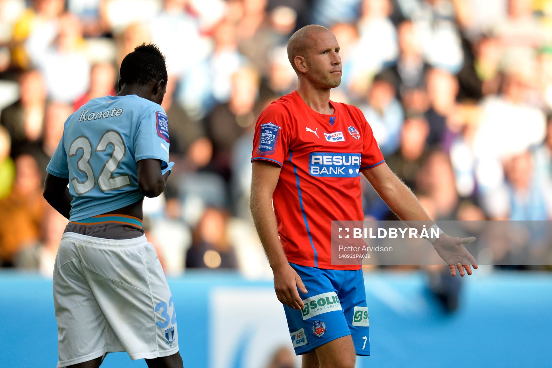 Malmö FFs Pa Konate och Helsingborgs Mattias Lindström