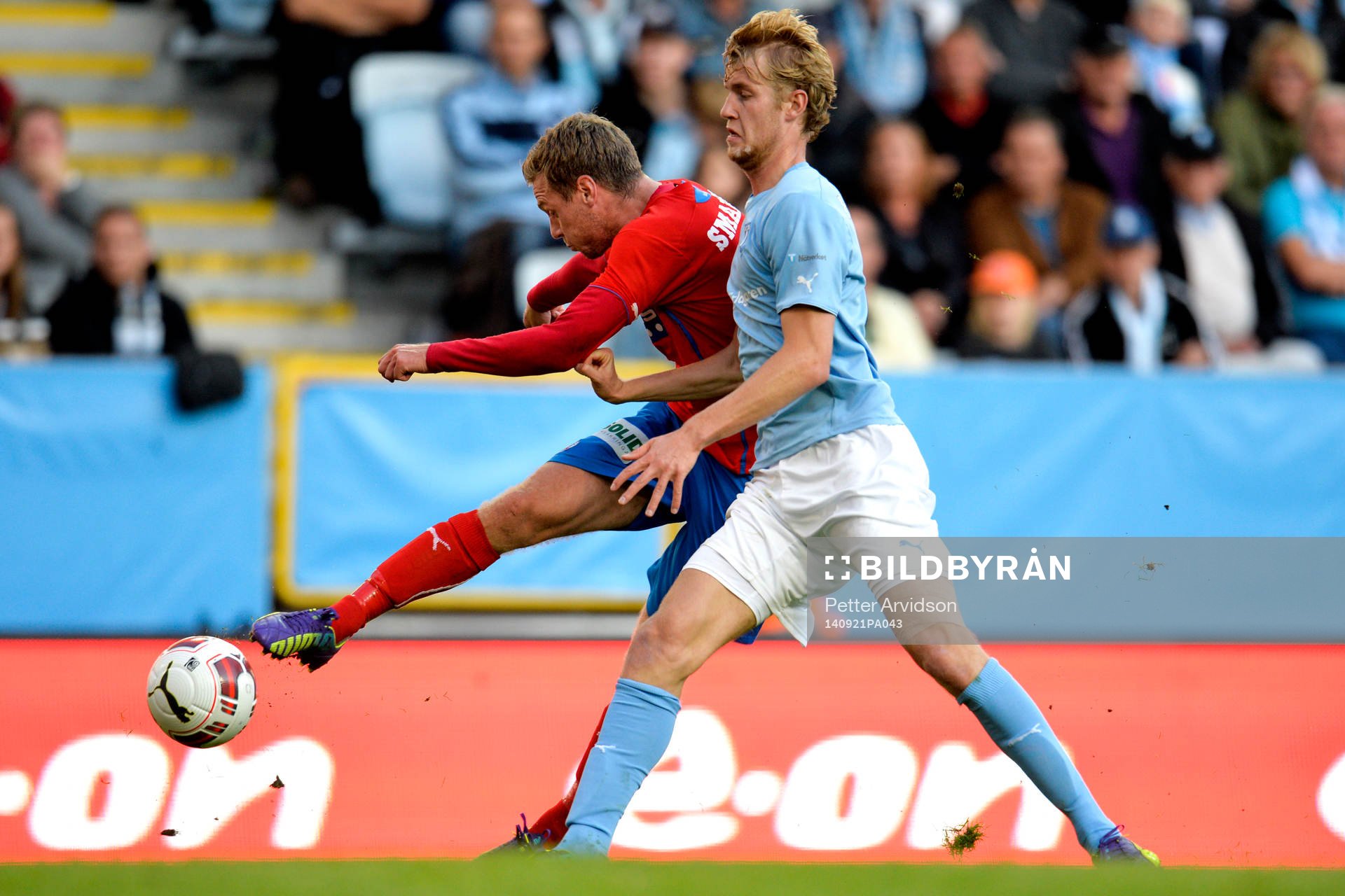 Helsingborgs Darijan Bojanic och Malmö FFs Filip Helander