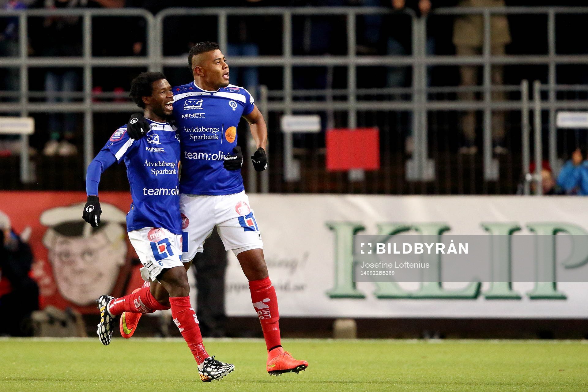 Åtvidabergs Mohamed Abubakari och Ricardo Santos jublar