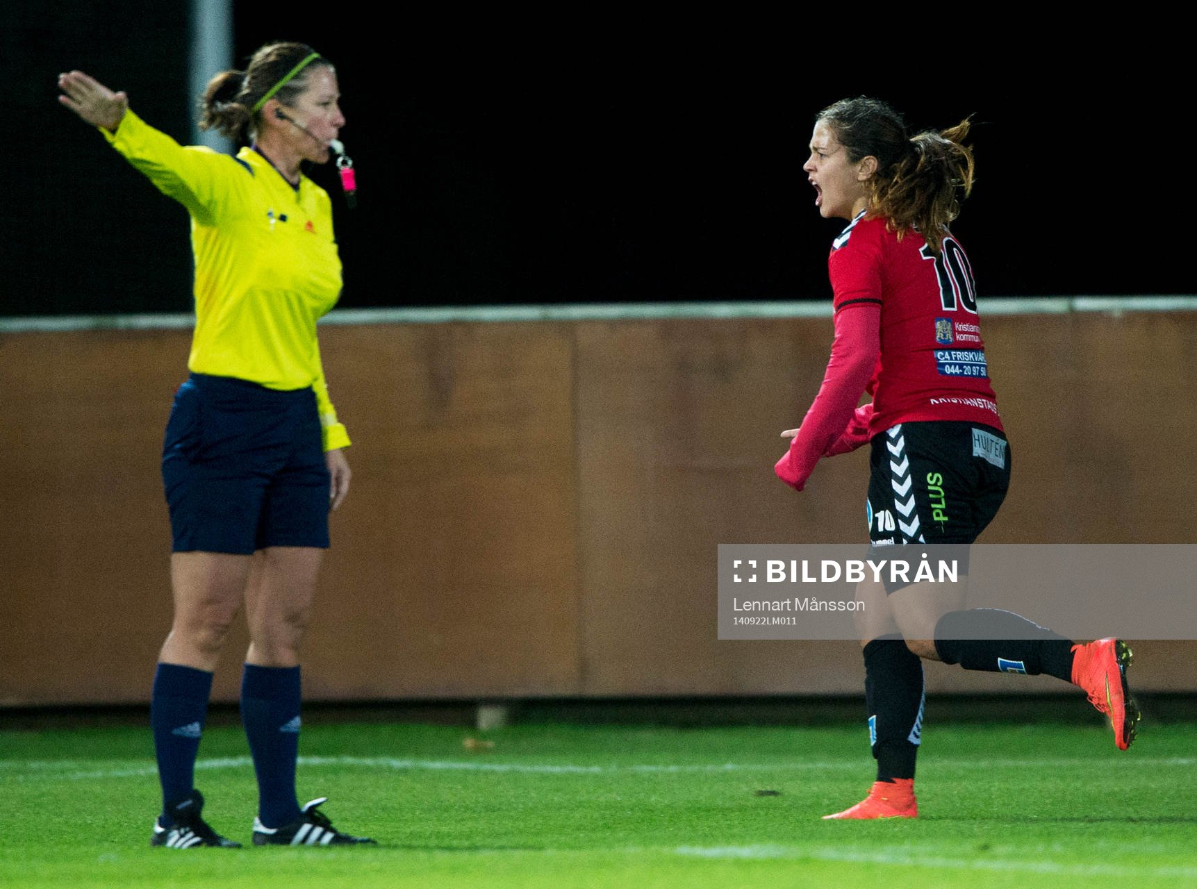 Kristianstads Marija Banusic har avgjort med 1-0 och jublar