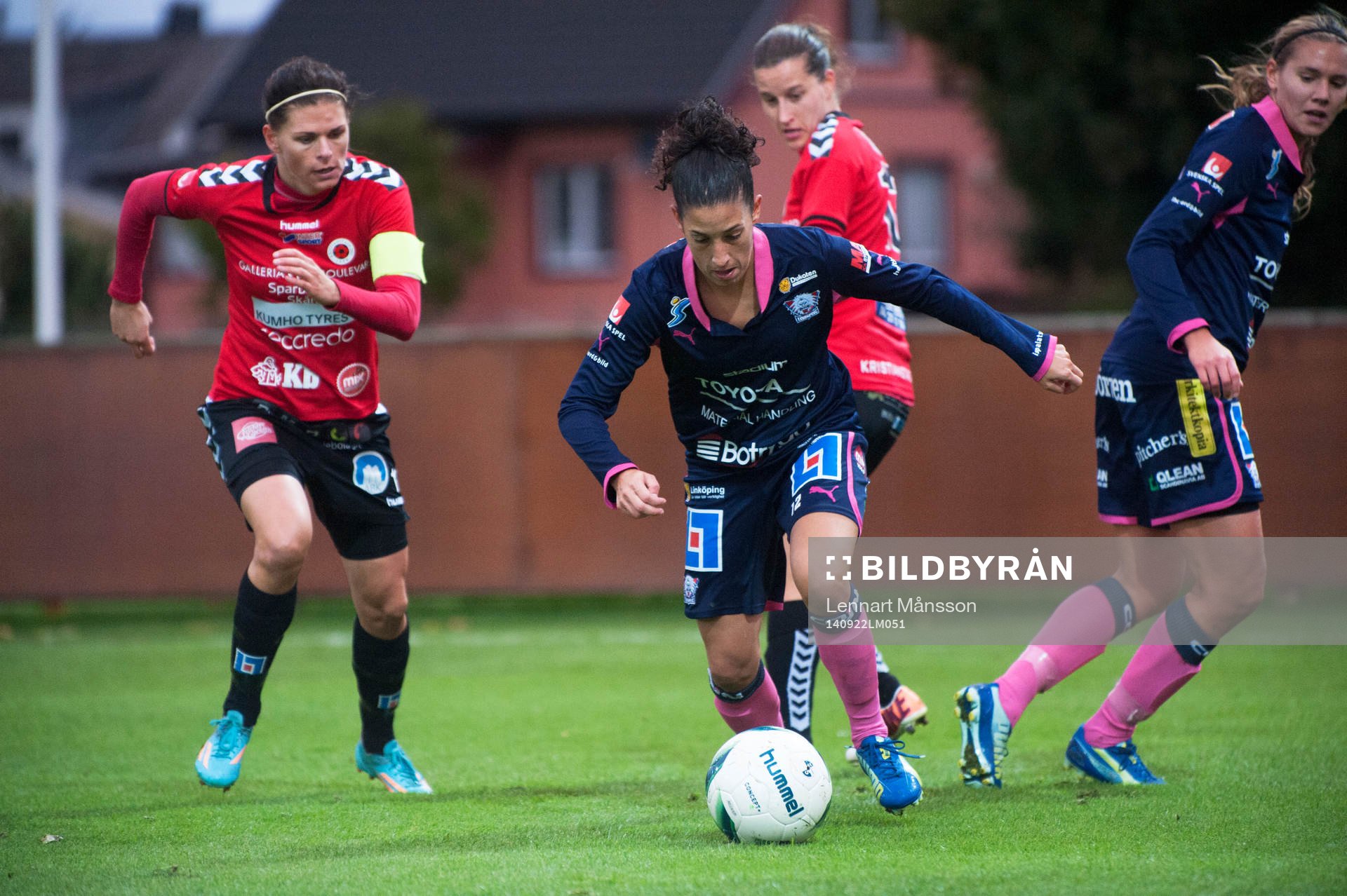 Linköpings Claudia Teresa Neto Pires i matchen i
