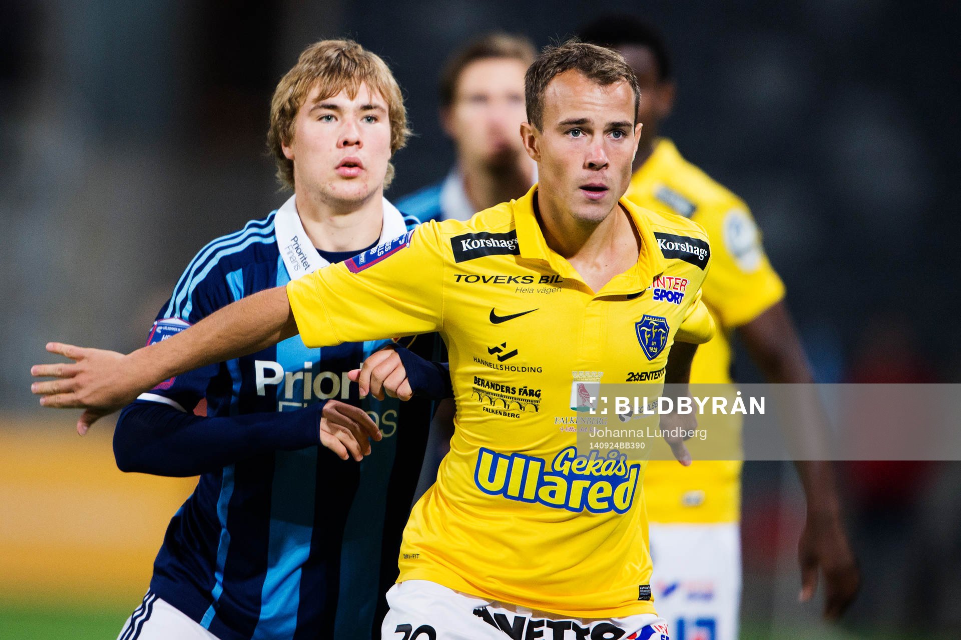 Djurgårdens Simon Tibbling och Falkenbergs Calle Wede