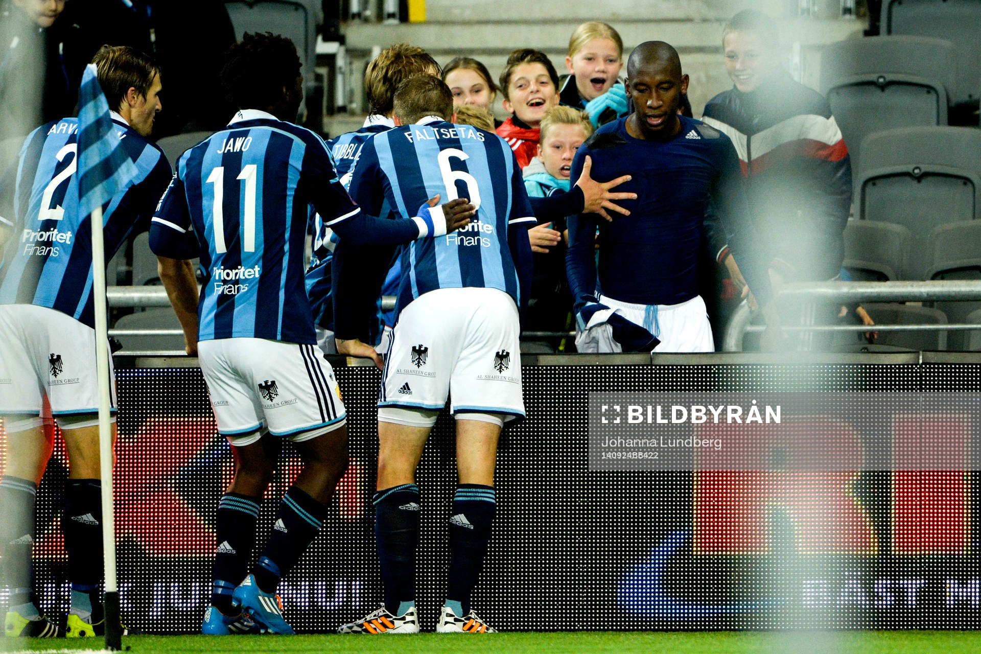 Djurgårdens Mark Mayambela jublar