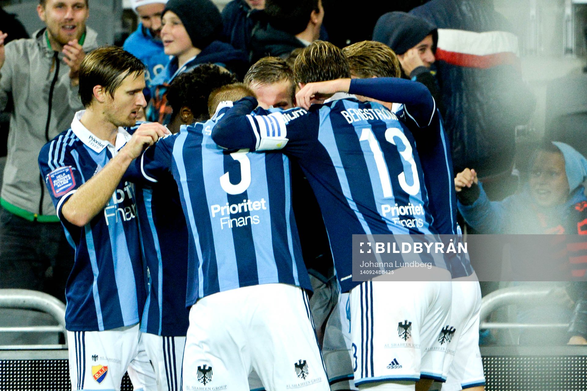 Djurgårdens Mark Mayambela jublar
